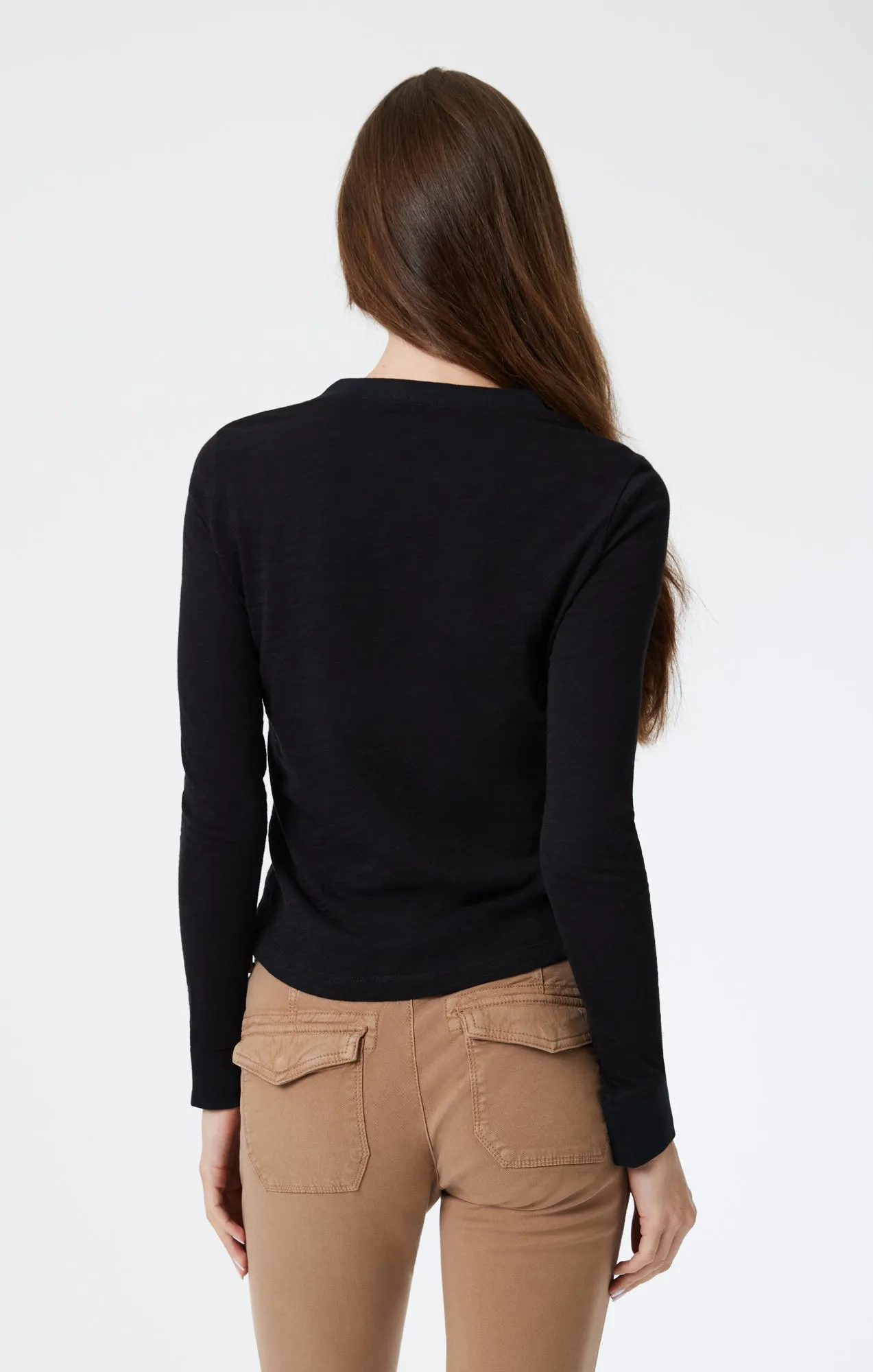 Sustainable Textile Everyday Wearable HENLEY T-SHIRT IN BLACK