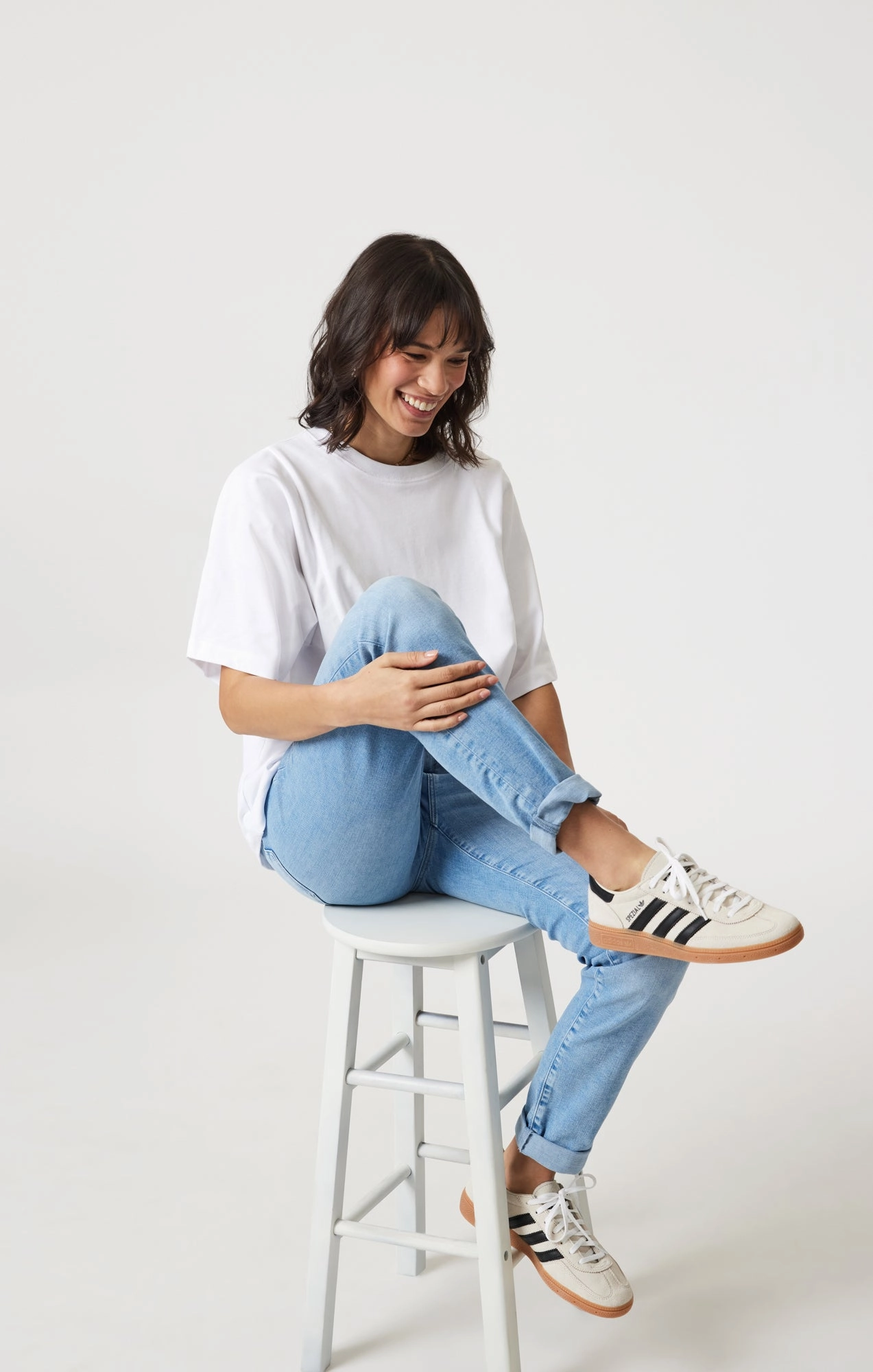 KATHLEEN SLIM BOYFRIEND IN LIGHT BLUE FEATHER BLUE Relaxed Thigh Cut All Time Basic