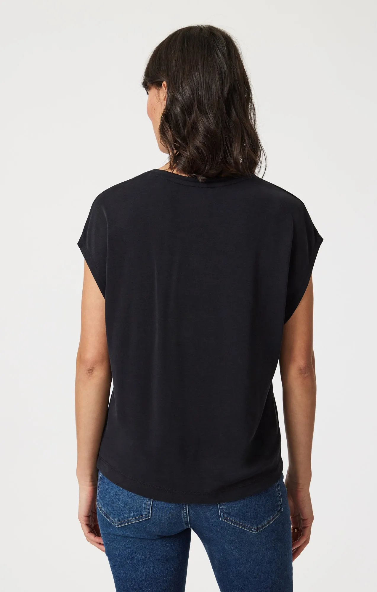 MultiPly Fabric Summer Style LUXE TOUCH TENCEL? V-NECK T-SHIRT IN BLACK