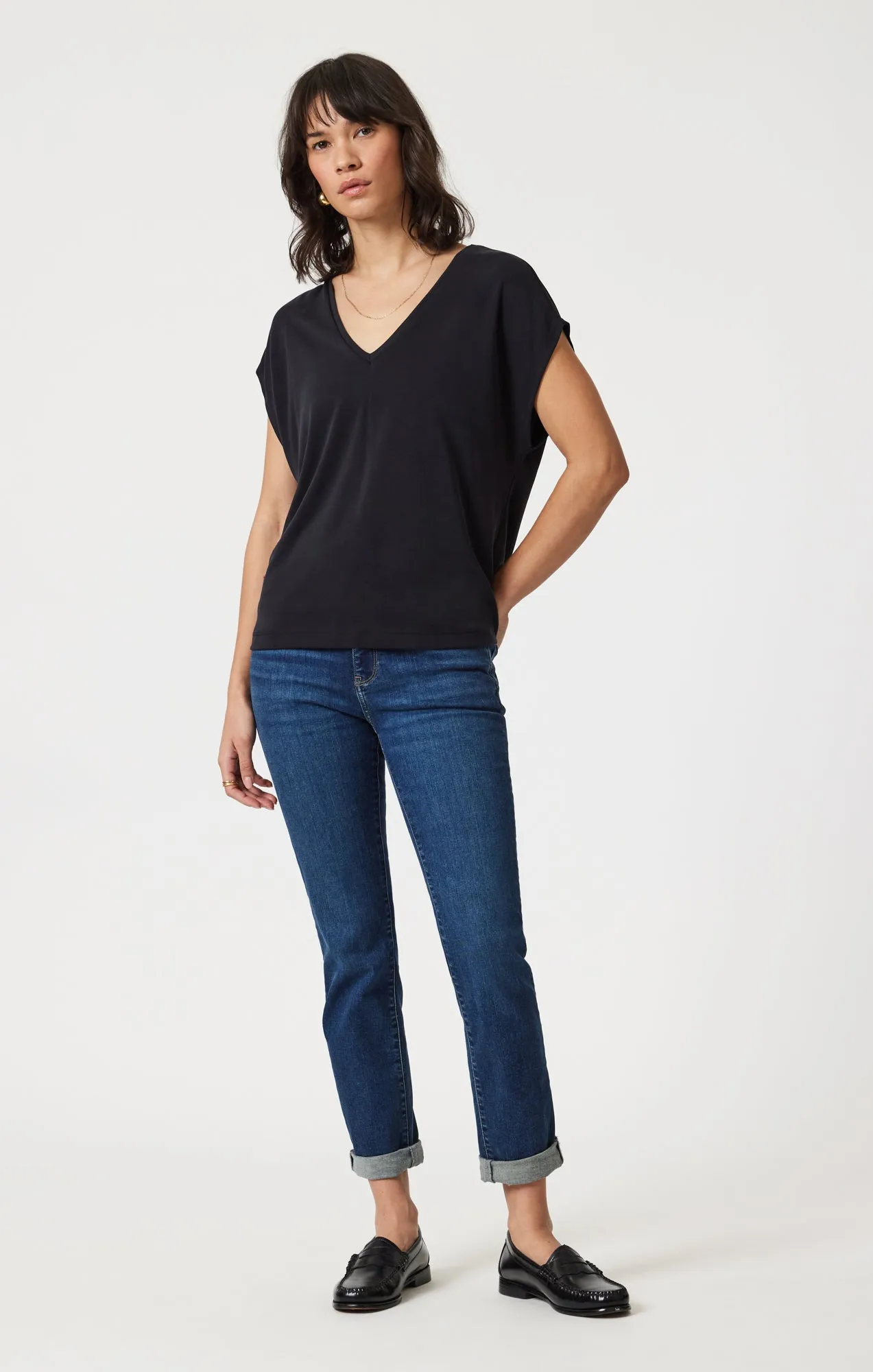 Loose fitting comfort LUXE TOUCH TENCEL? V-NECK T-SHIRT IN BLACK