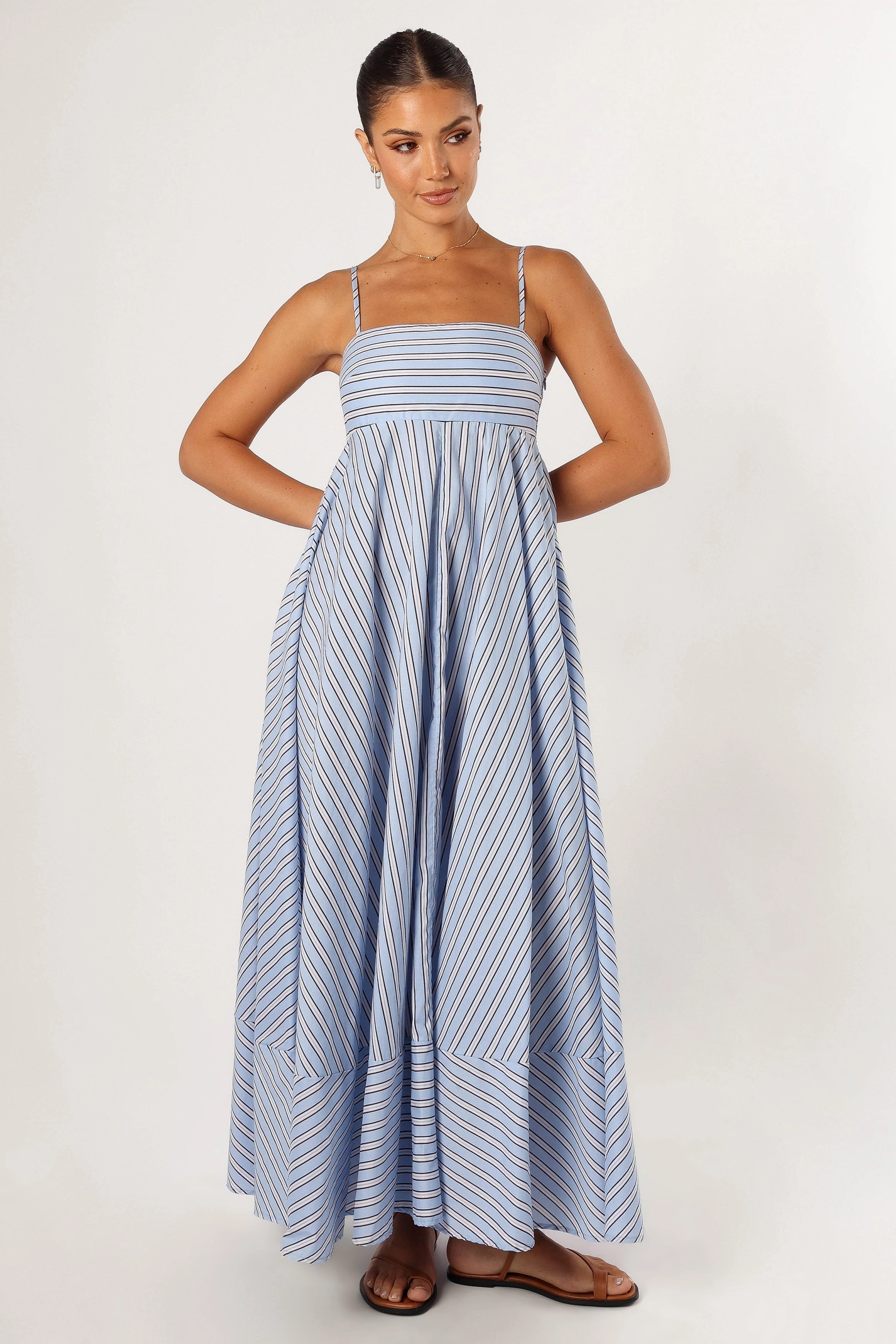 Iggy Maxi Dress - Blue Light Volume