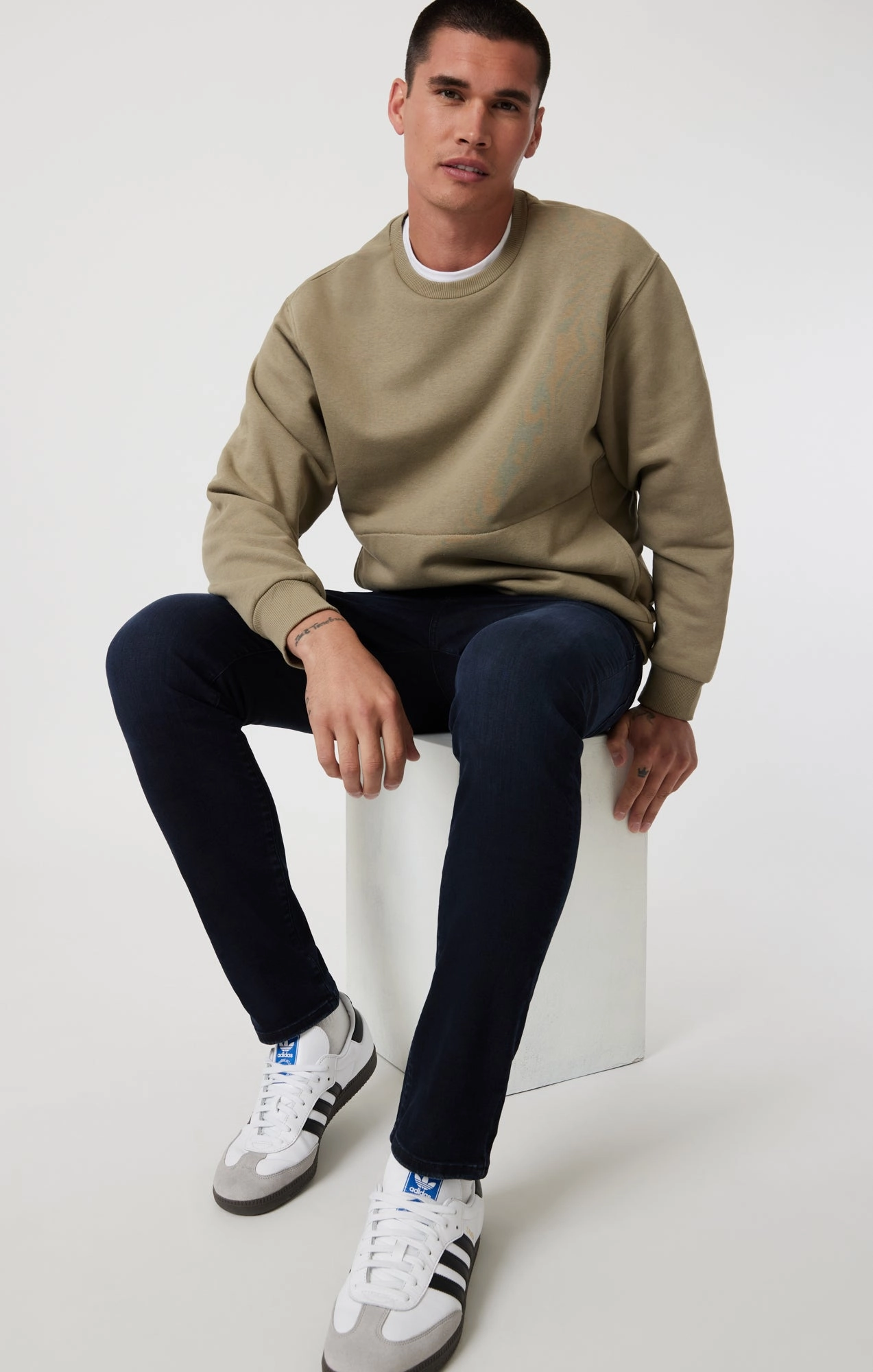 JAKE SLIM LEG IN MIDNIGHT AUSTIN Stylish Fit