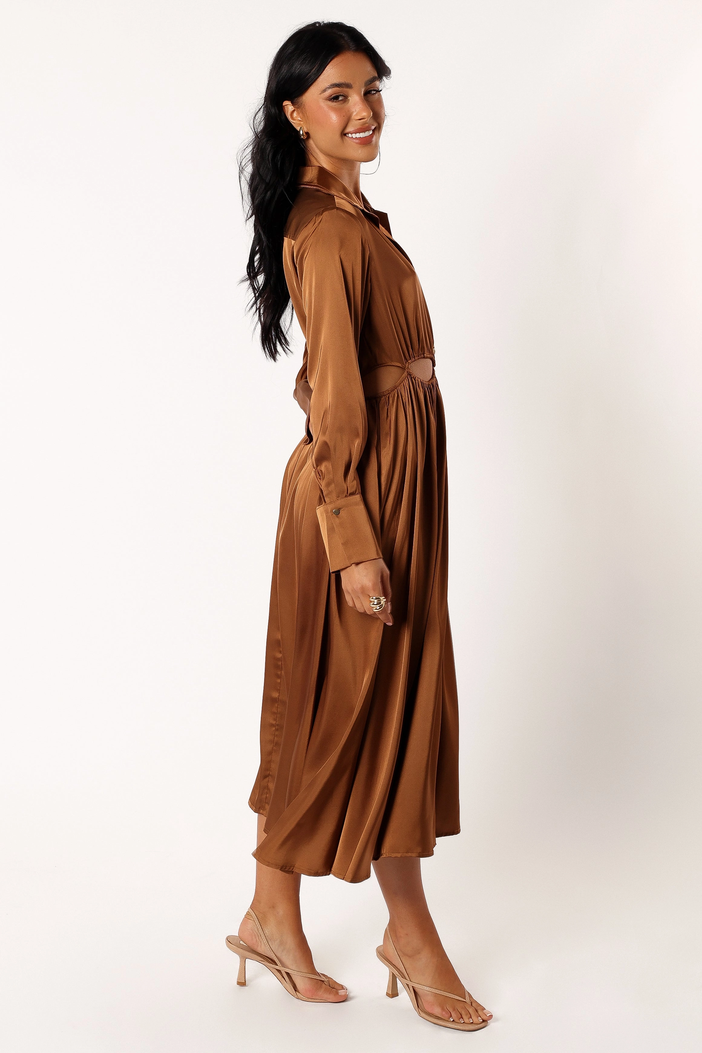 Artistic Flair Urban Cool Jett Long Sleeve Midi Dress - Bronze