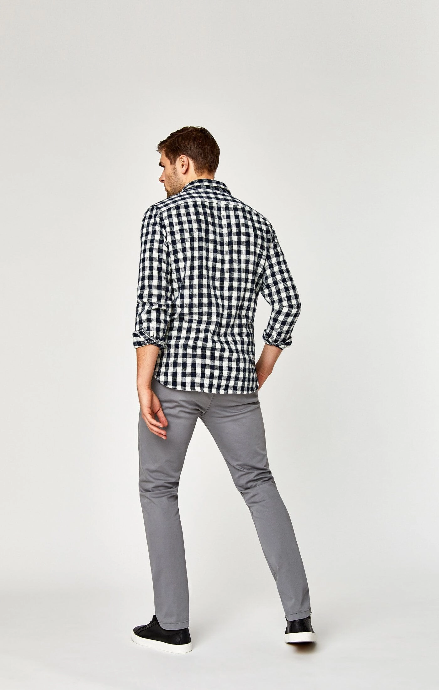 Odor Resistant Treatment Flat waistband JOHNNY SLIM LEG CHINO IN SHARK SKIN TWILL