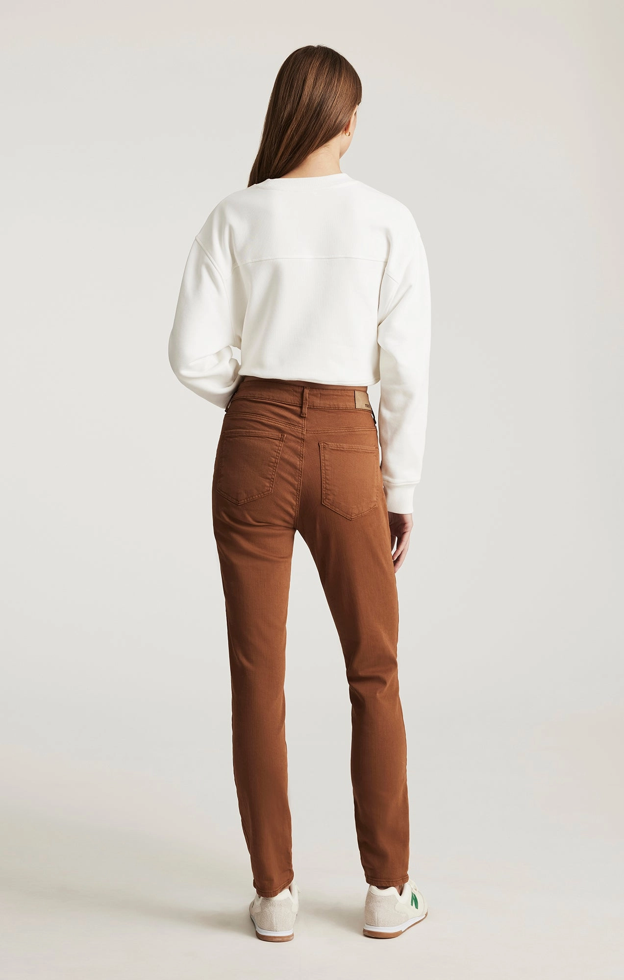 KATHLEEN SLIM BOYFRIEND IN CAMEL FLEX BLUE Couple Look Office Wear