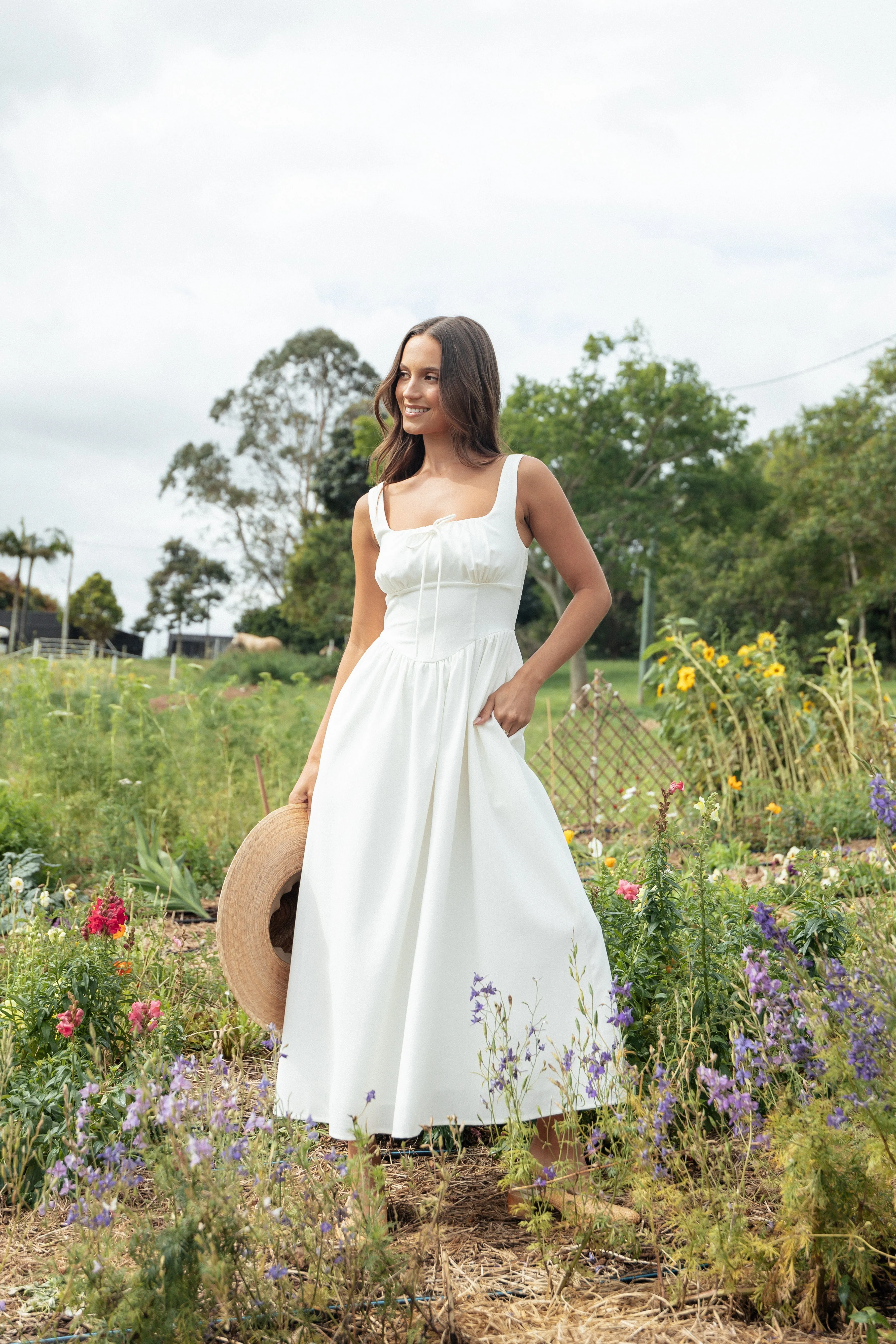 Comfortable Waist Kinslee Midi Dress - White