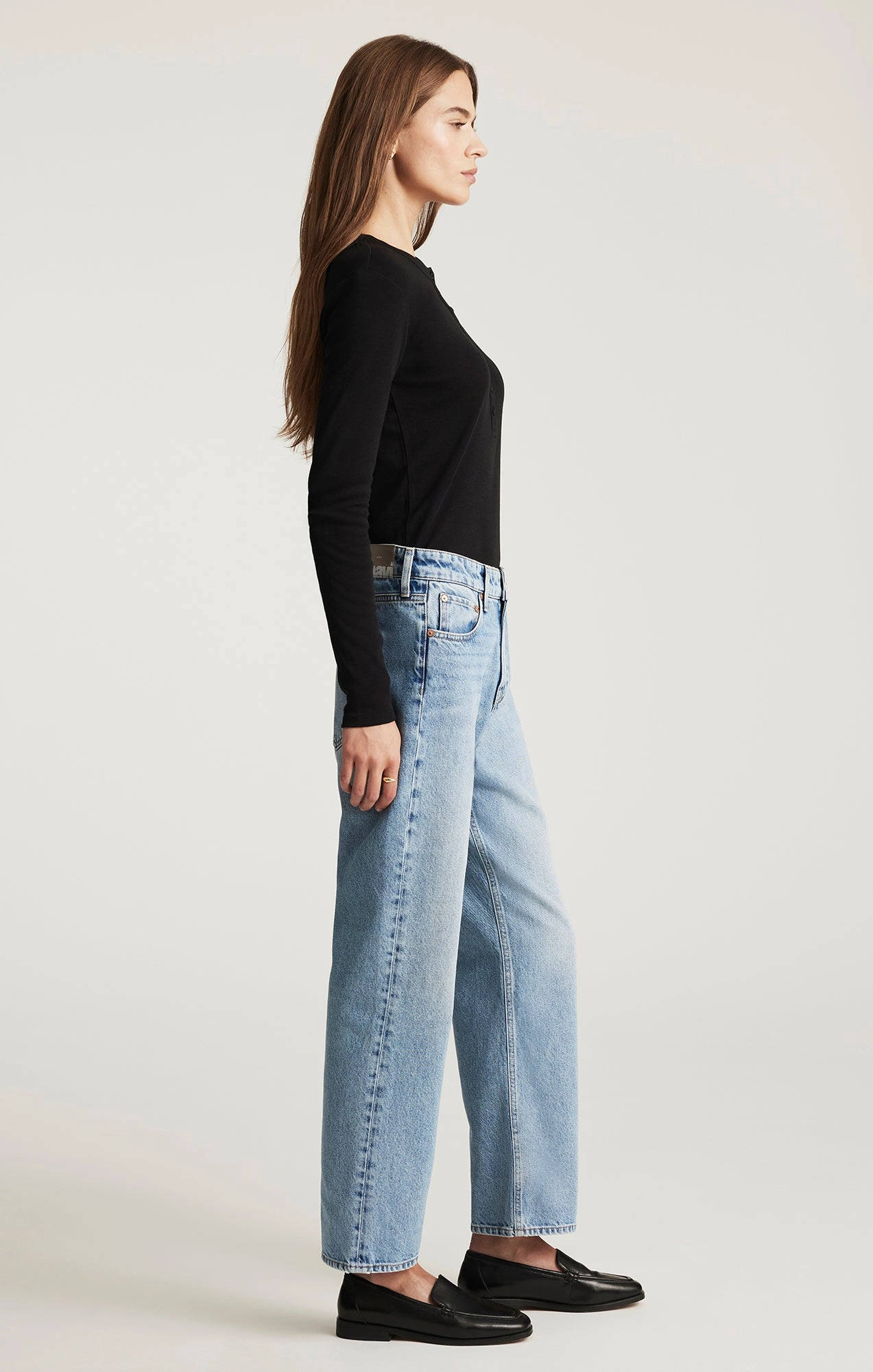 Affordable Neutral Holiday Vibes slim fit SAVANNAH STRAIGHT LEG IN LIGHT BRUSHED CLASSIC DENIM