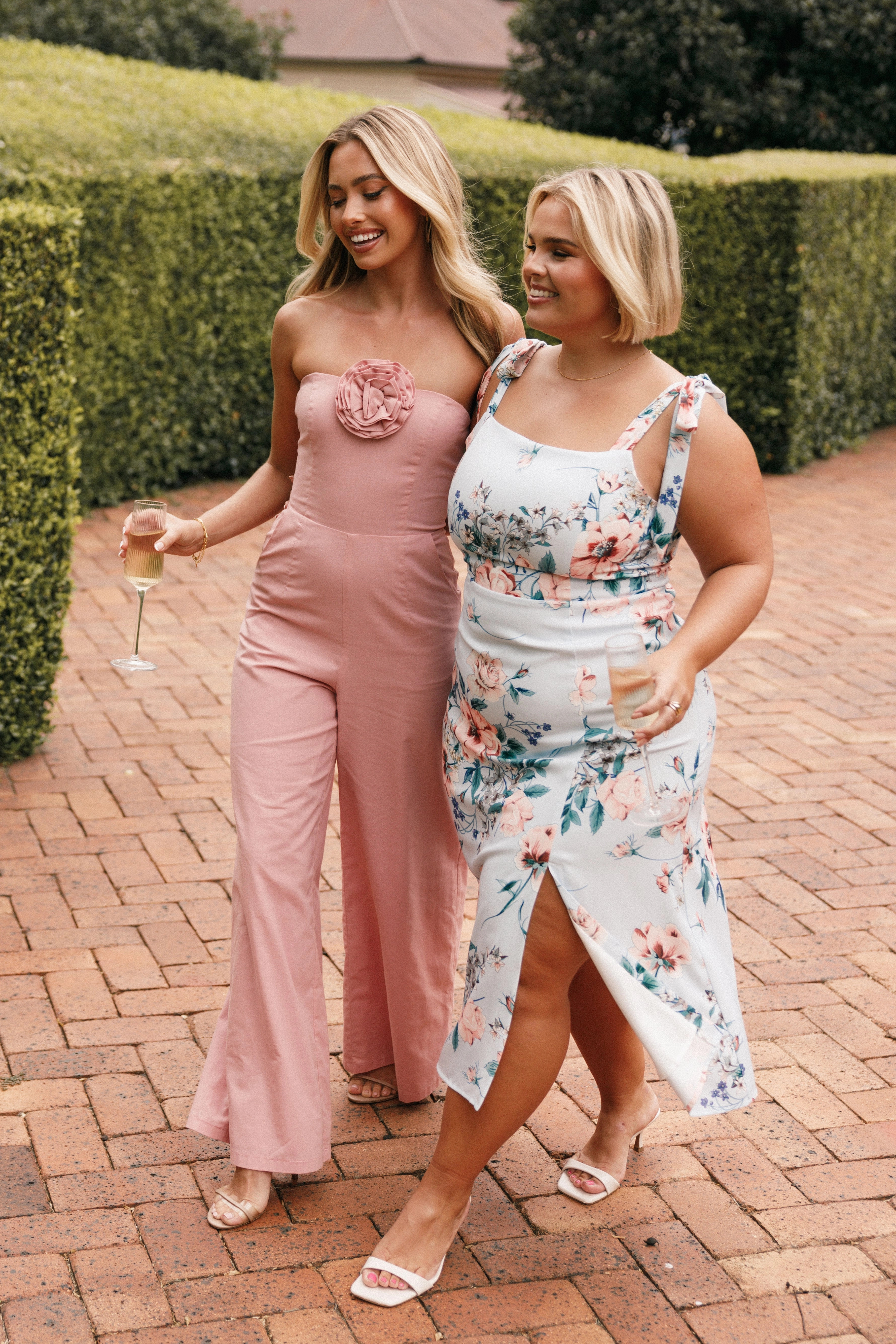 Laurel Dress - Blue Floral Seasonal Essential Sophisticated Line