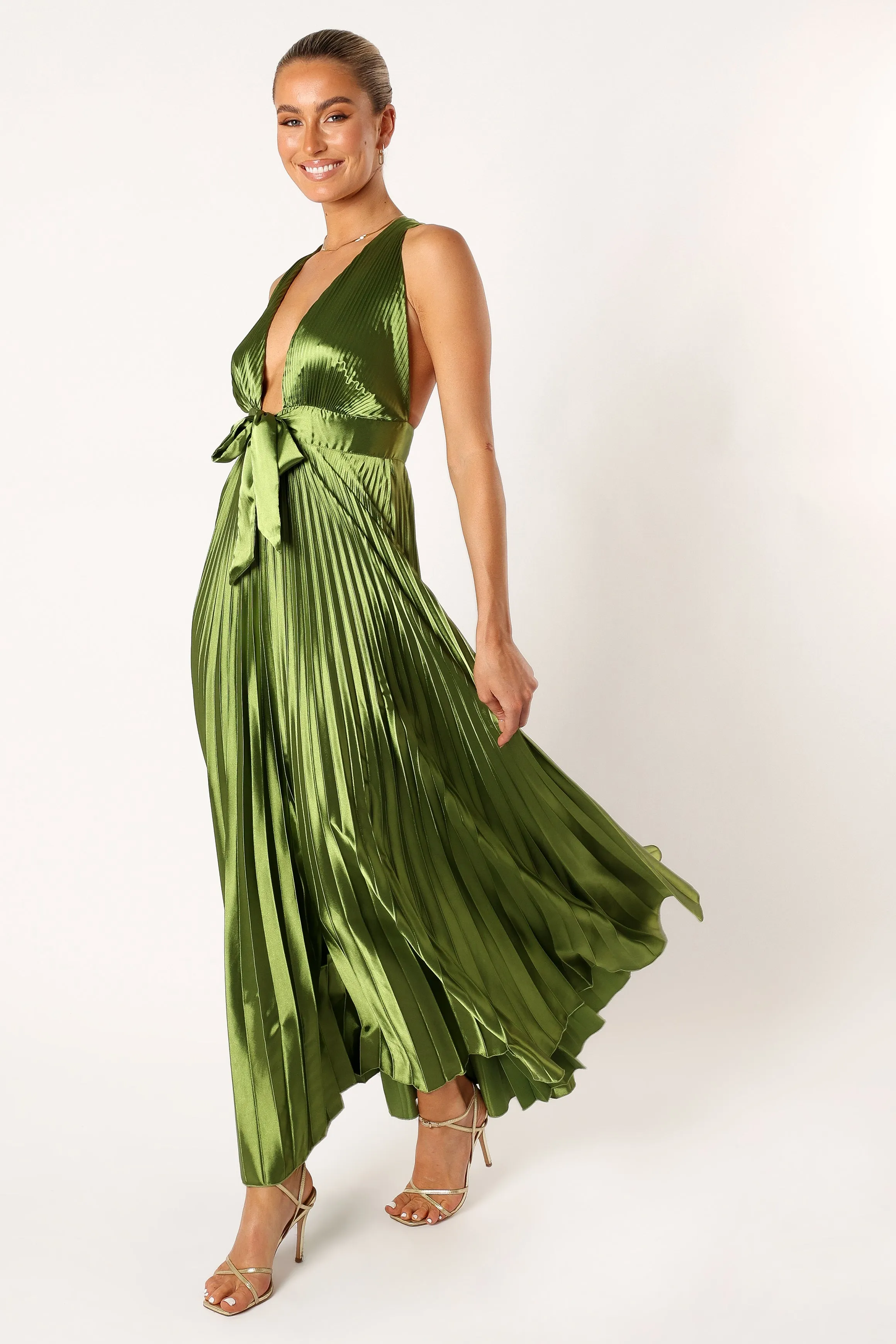 Kris Pleated Maxi Dress - Martini Olive Flow Ready Light Silhouette