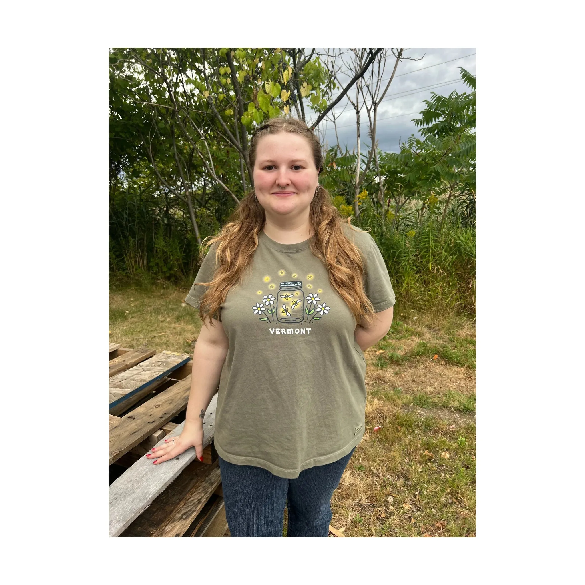 WrinkleResistantWeave Life Is Good Fireflies VT Exclusive Crusher Tee - Moss Green