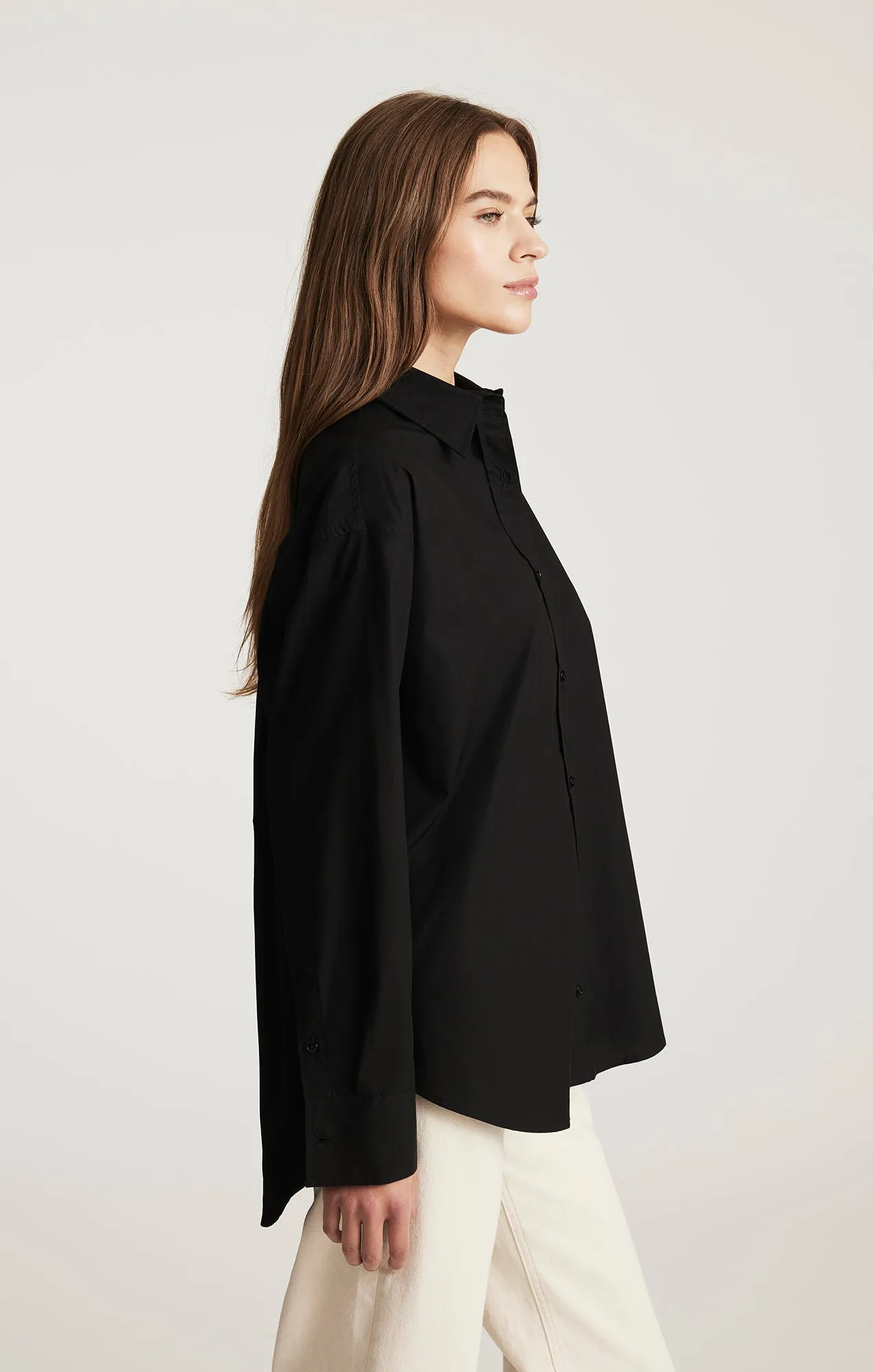 Loose style Weekend Vibes LONG SLEEVE BUTTON-UP SHIRT IN BLACK