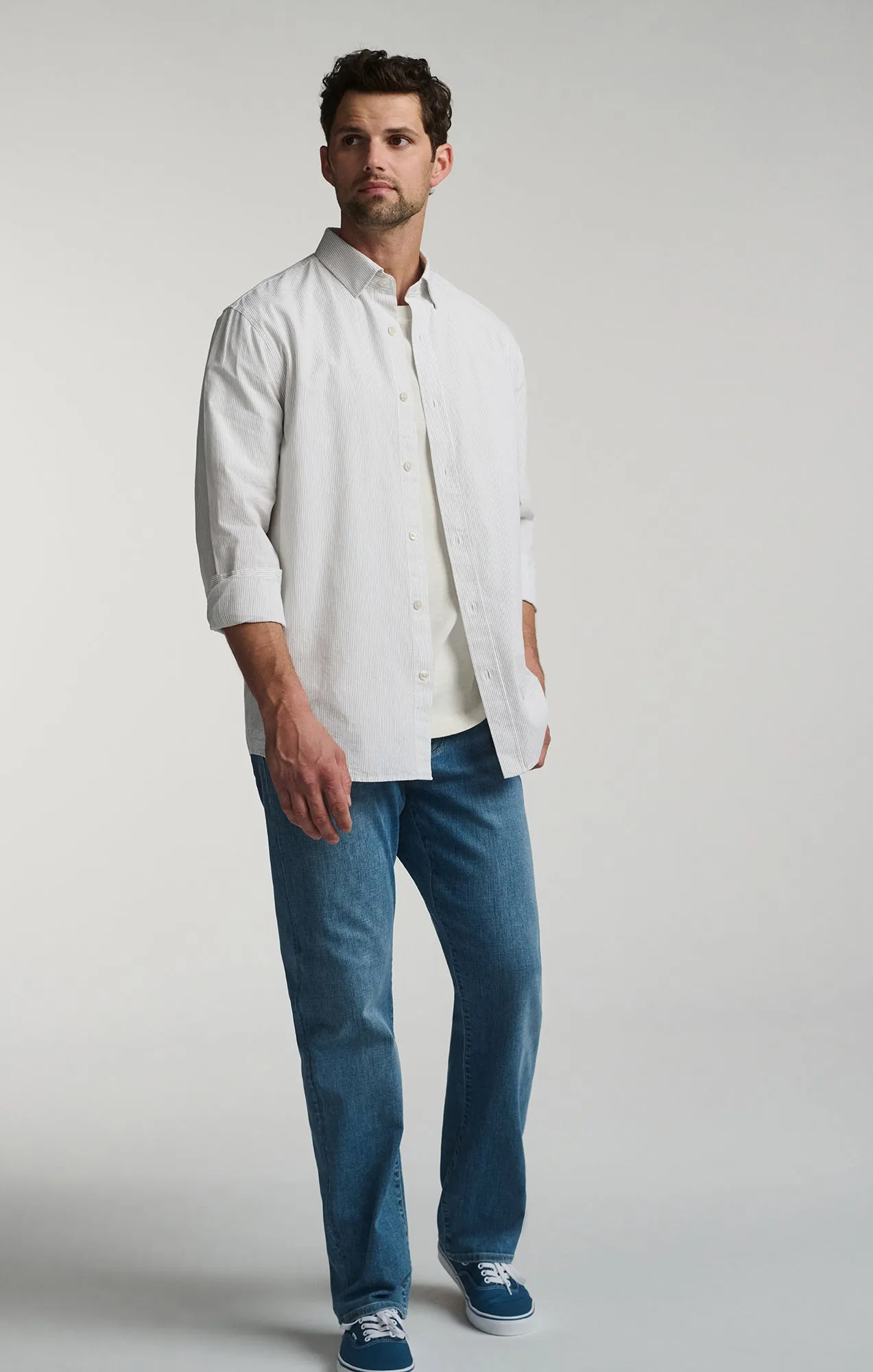 LONG SLEEVE BUTTON-UP SHIRT IN BLACK IRIS Flexible Shoulder Panels