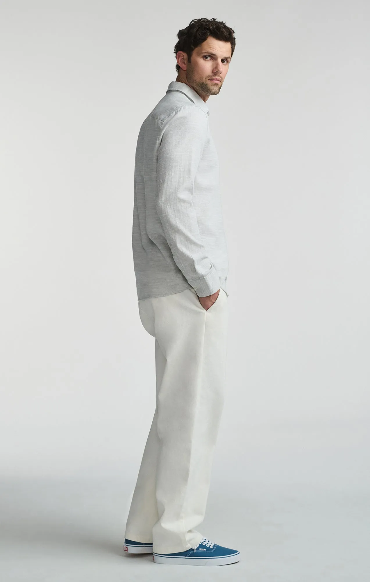 LONG SLEEVE BUTTON-UP SHIRT IN OIL GREEN Sleek Fit