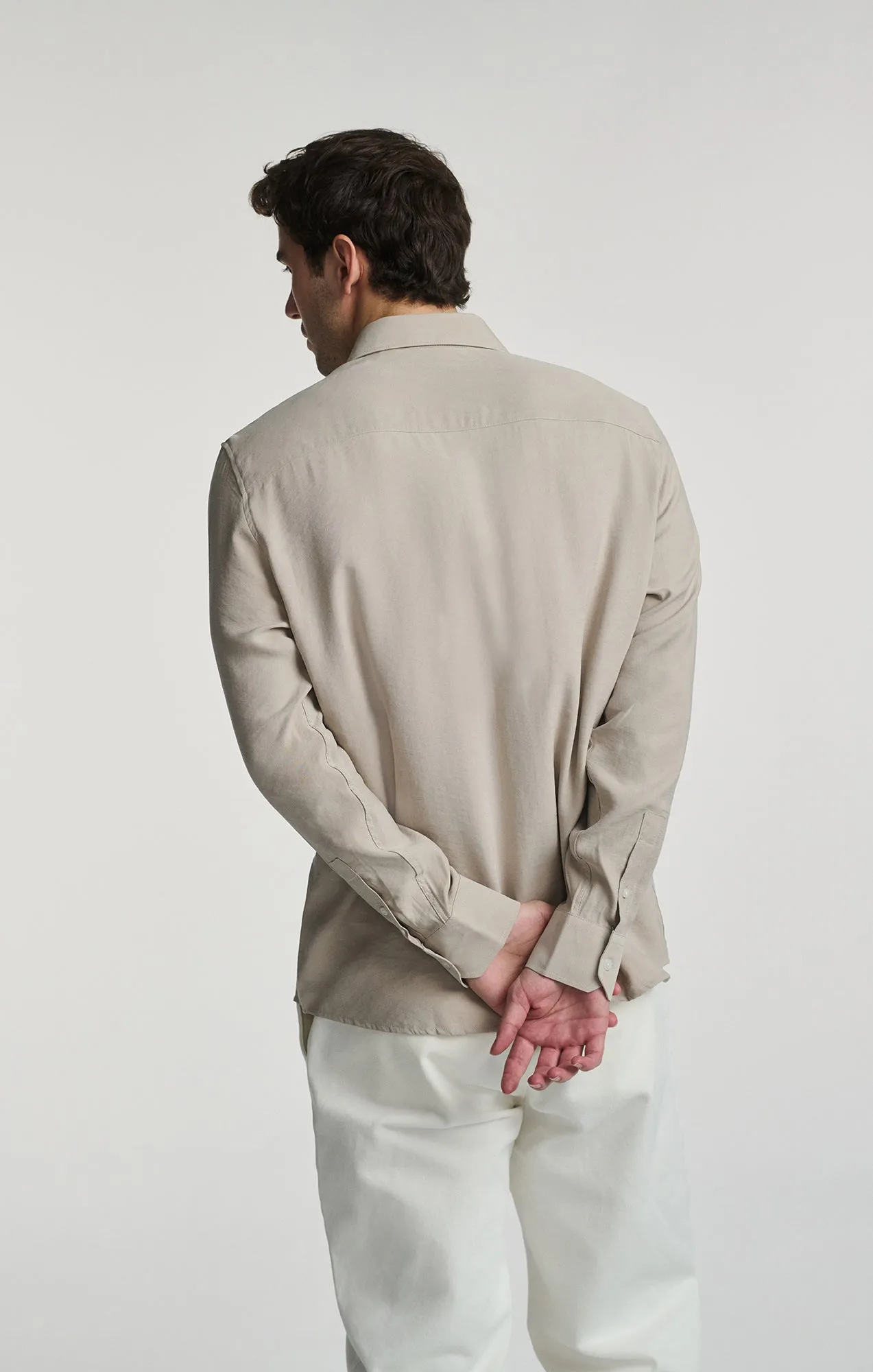 Twill Weave Smooth Finish LONG SLEEVE BUTTON-UP SHIRT IN PALOMA