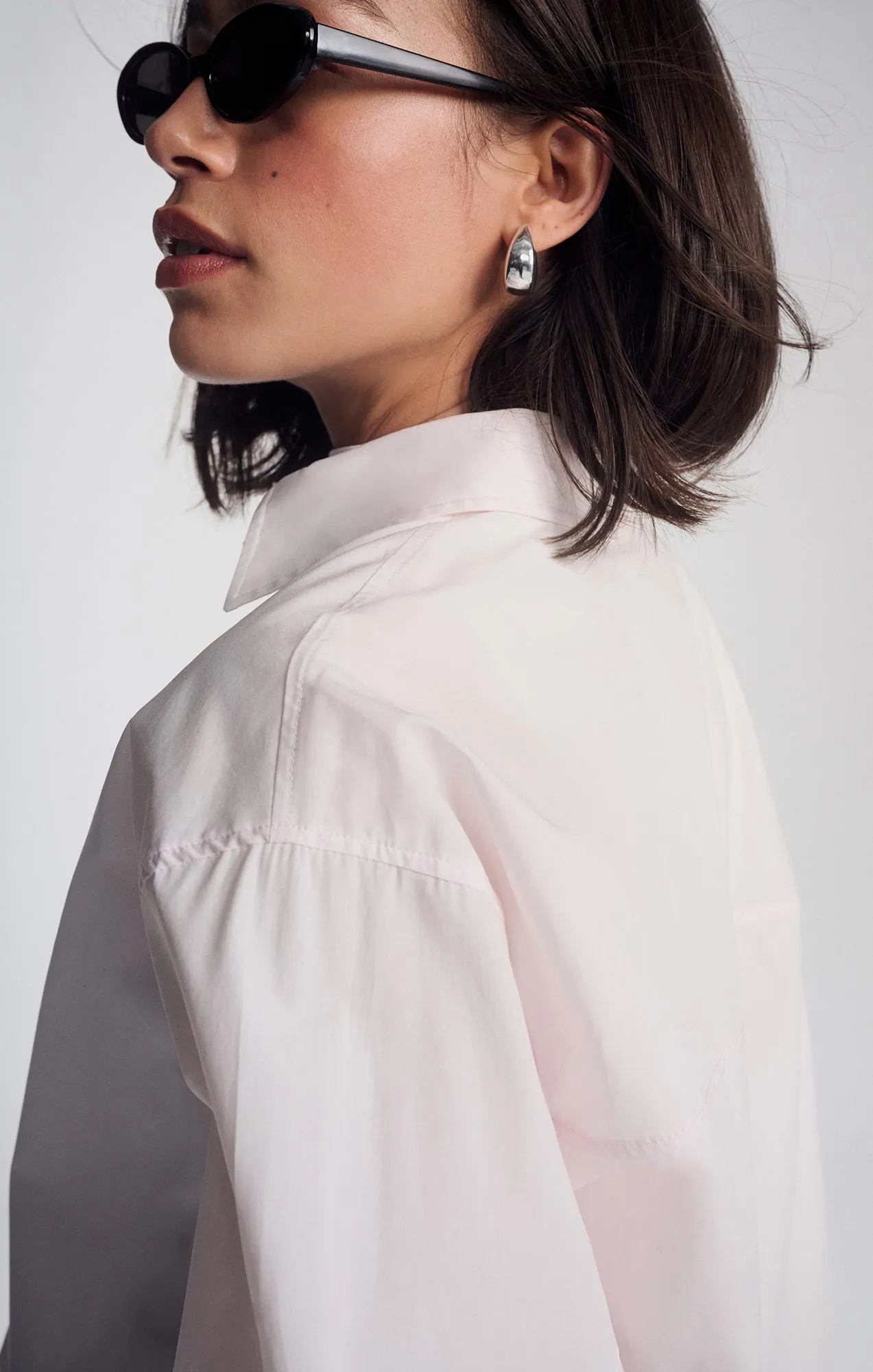 LONG SLEEVE BUTTON-UP SHIRT IN SHRINKING VIOLET Quick Release Cuffs