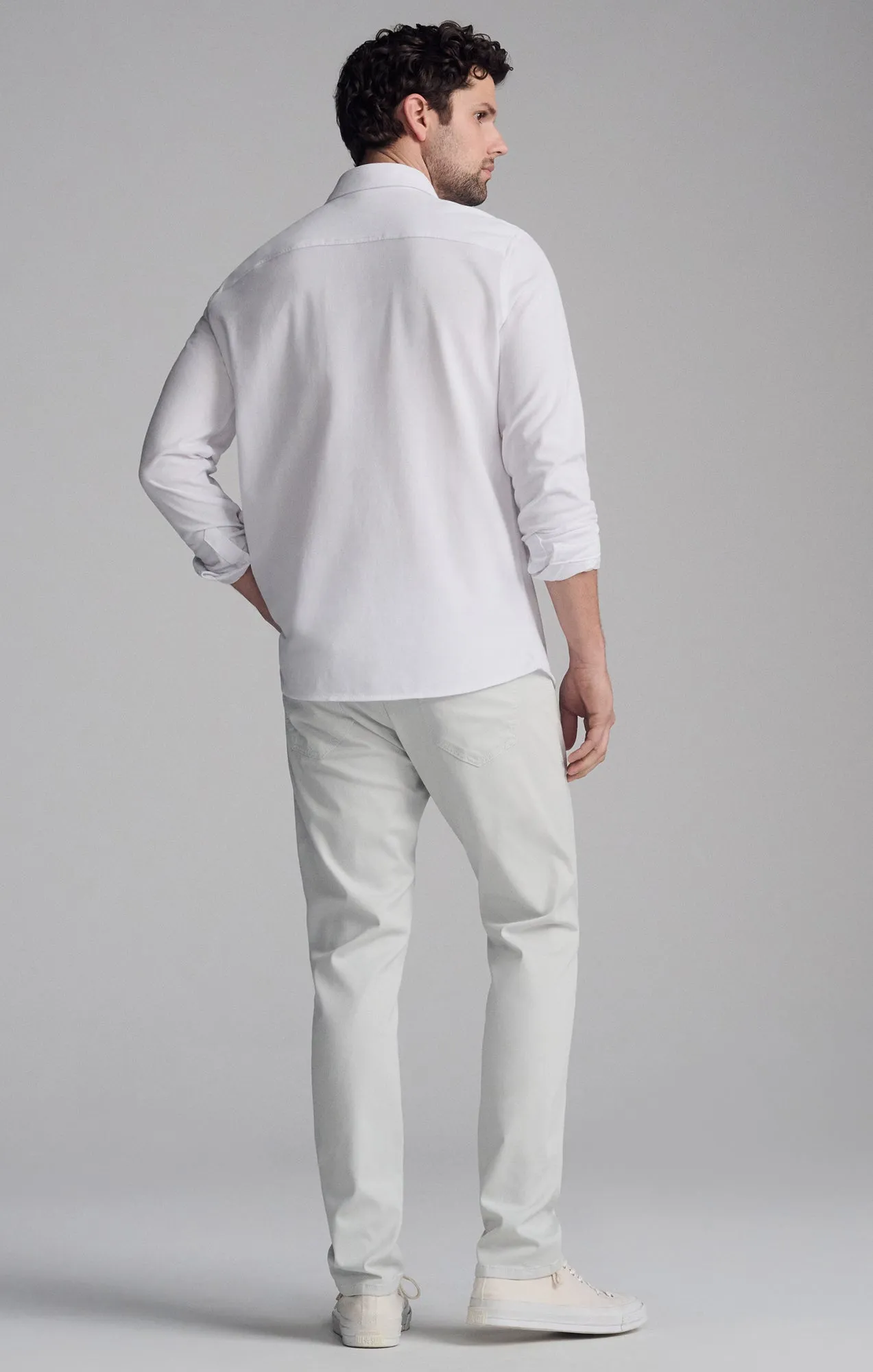 Sporty Layer LONG SLEEVE DRESS SHIRT IN WHITE