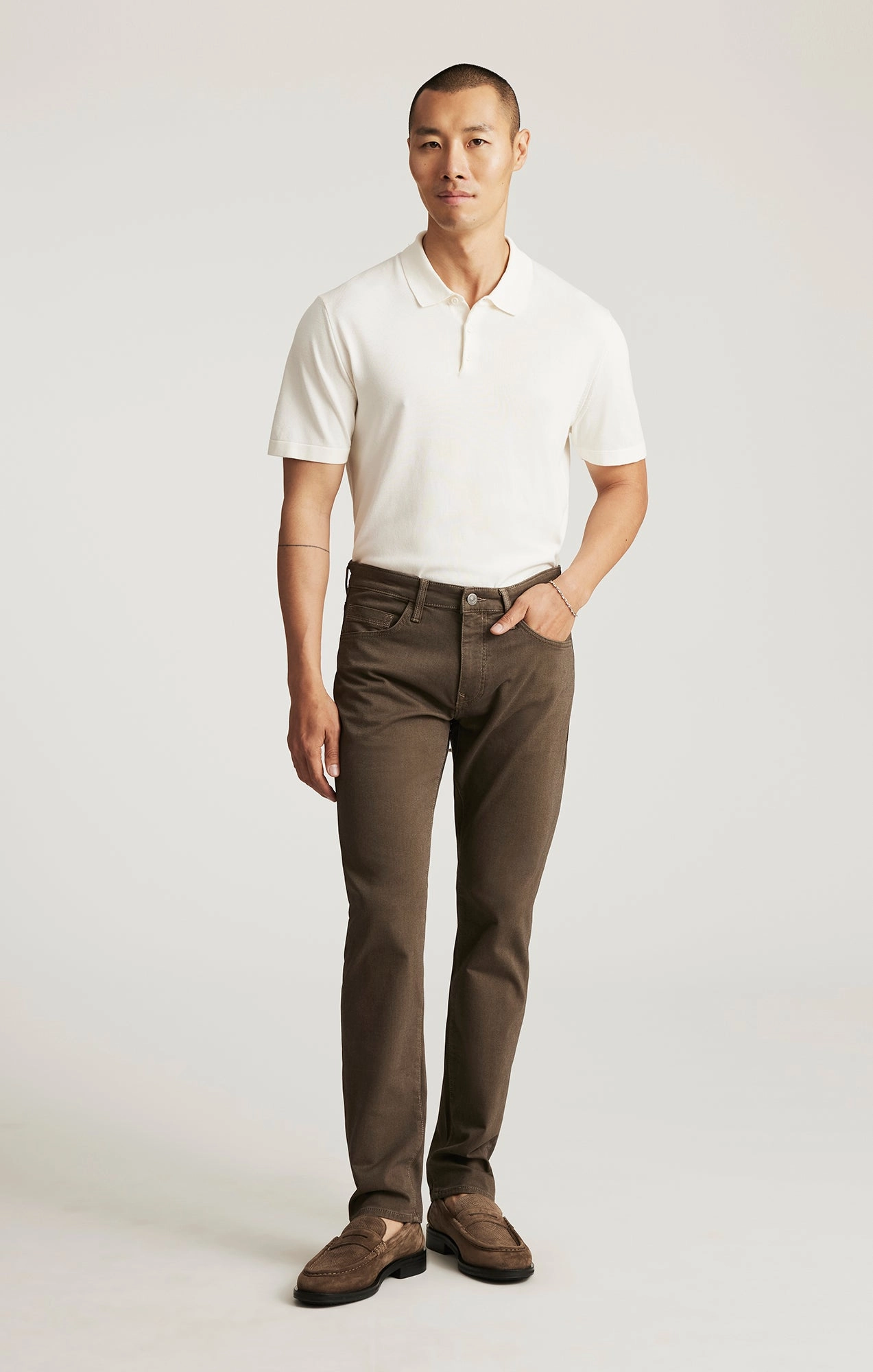 MARCUS SLIM STRAIGHT LEG IN BROWN ATHLETIC Road Trip Bold Look Smart Casual