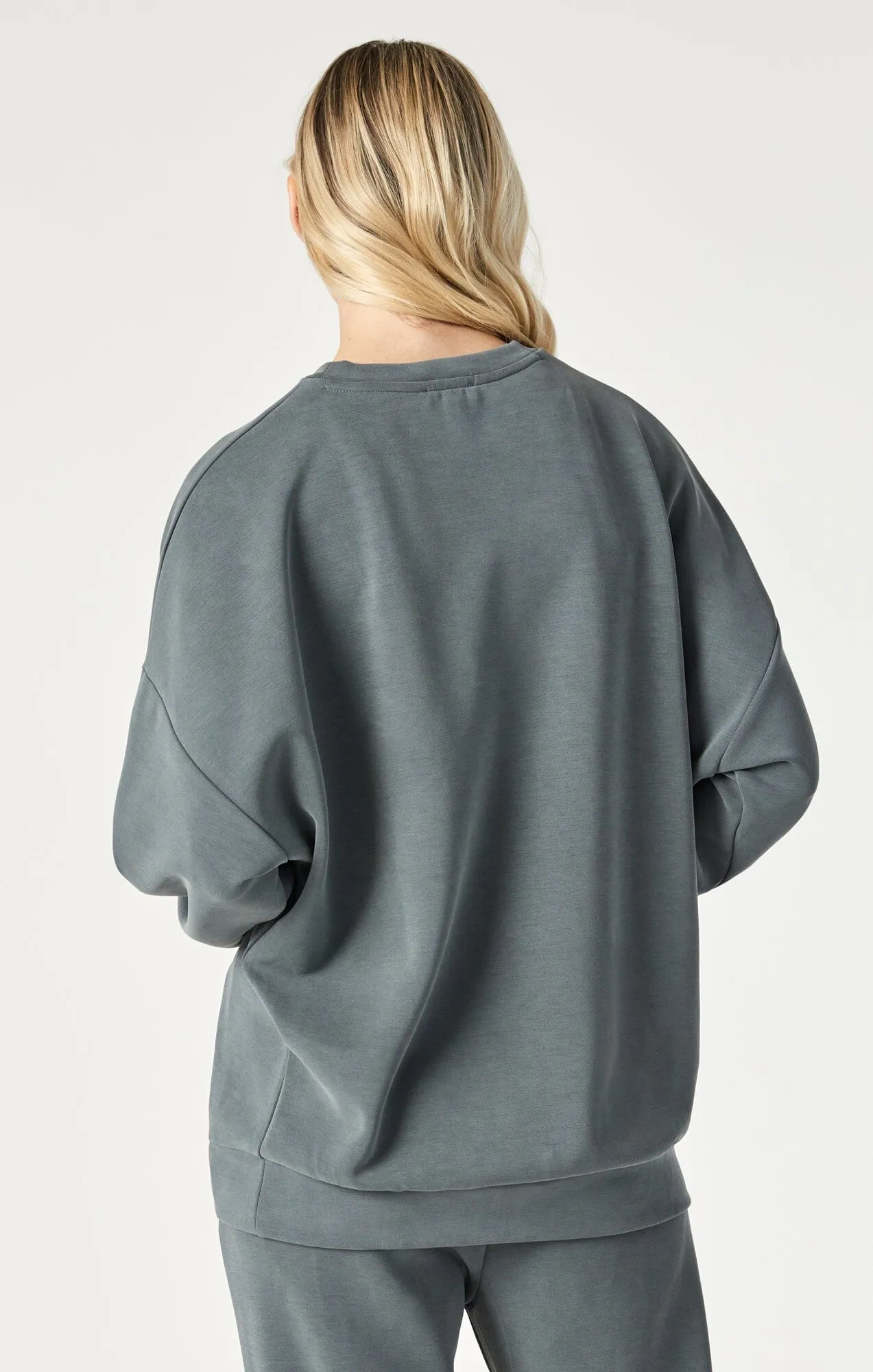 LUXE TOUCH TENCEL? SWEATSHIRT IN URBAN CHIC Performance Wear cycling suitable