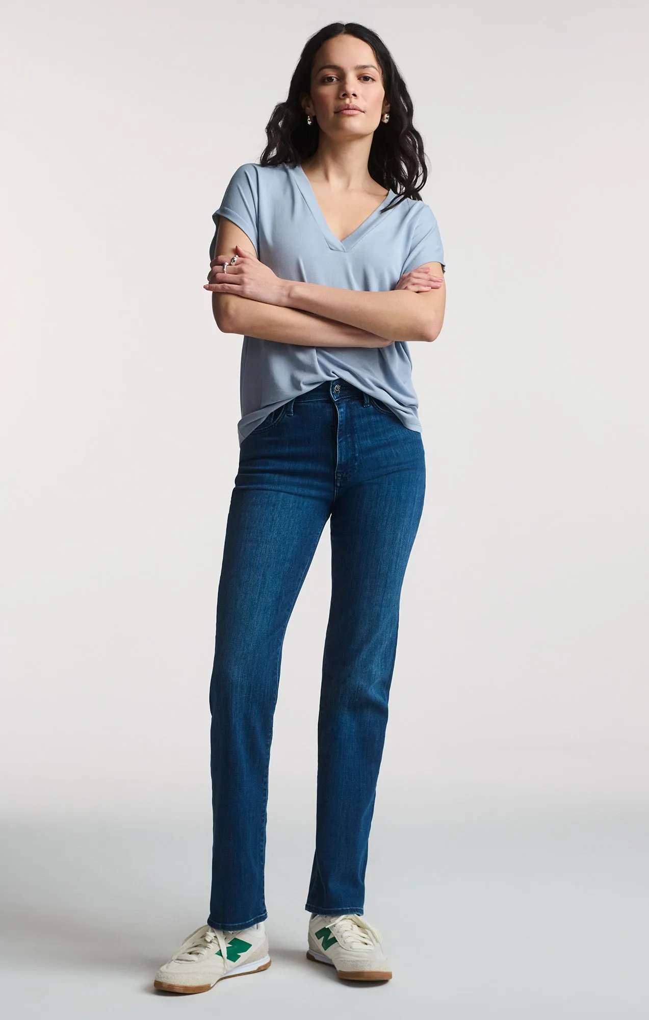 LUXE TOUCH TENCEL? V-NECK SHIRT IN ZEN BLUE Sporty Comfort Perfect Fit