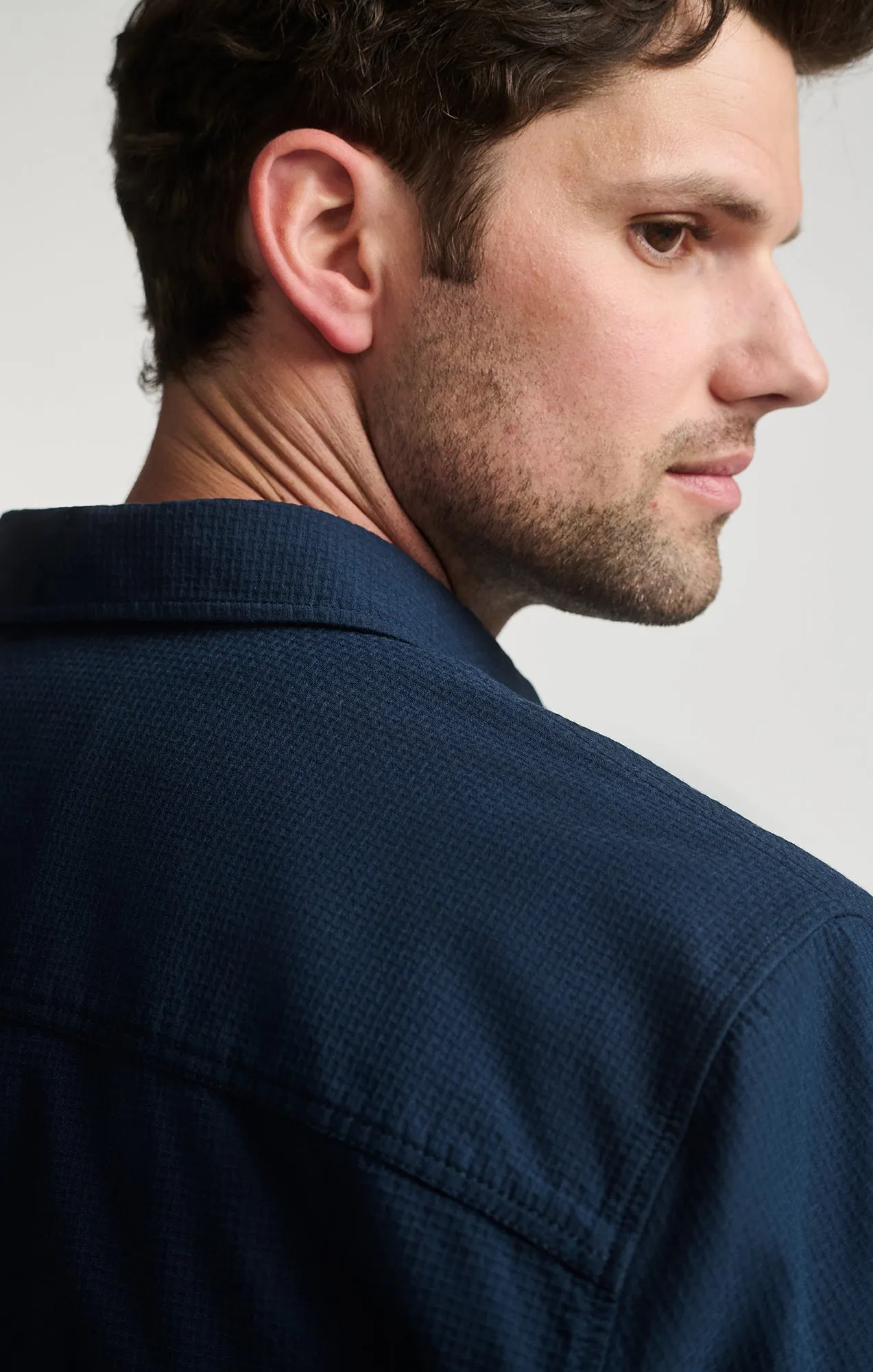 LONG SLEEVE BUTTON-UP SHIRT IN BLACK IRIS High-Quality Fabric