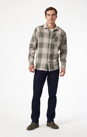 MARCUS SLIM STRAIGHT LEG IN RINSE SUPERMOVE Party Look Couple Look Earthy Versatile Outfit