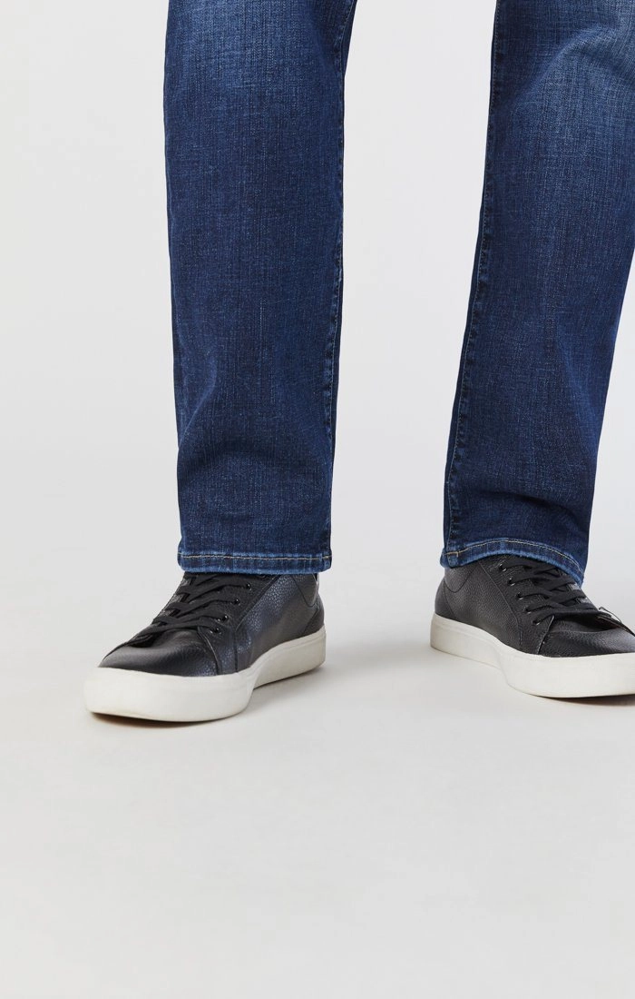 MARCUS SLIM STRAIGHT LEG JEANS IN DEEP ORGANIC MOVE Simple Wear