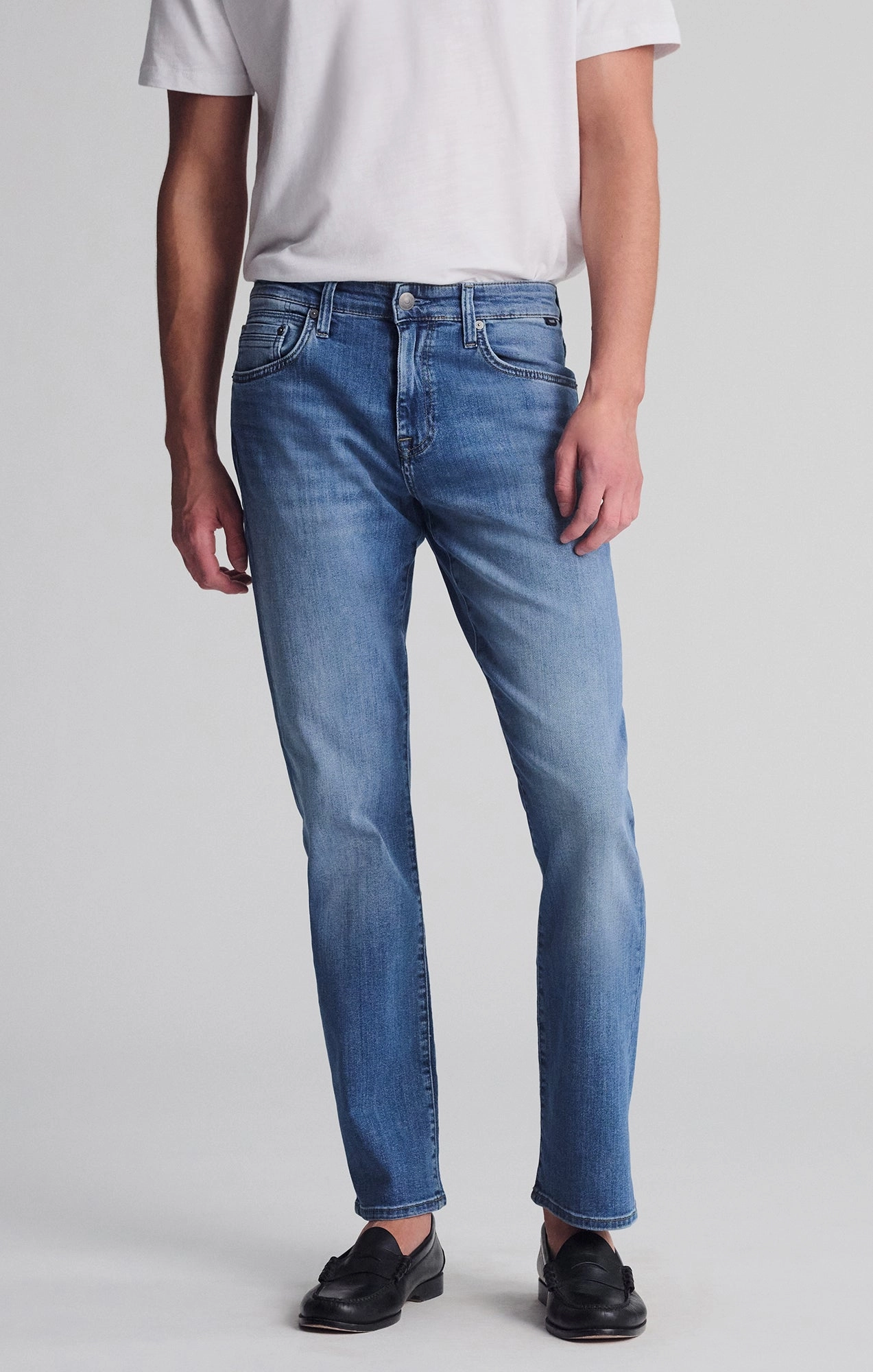 MATT RELAXED STRAIGHT LEG IN MID SHADED WILLIAMSBURG All Purpose Neutral Daily Wear