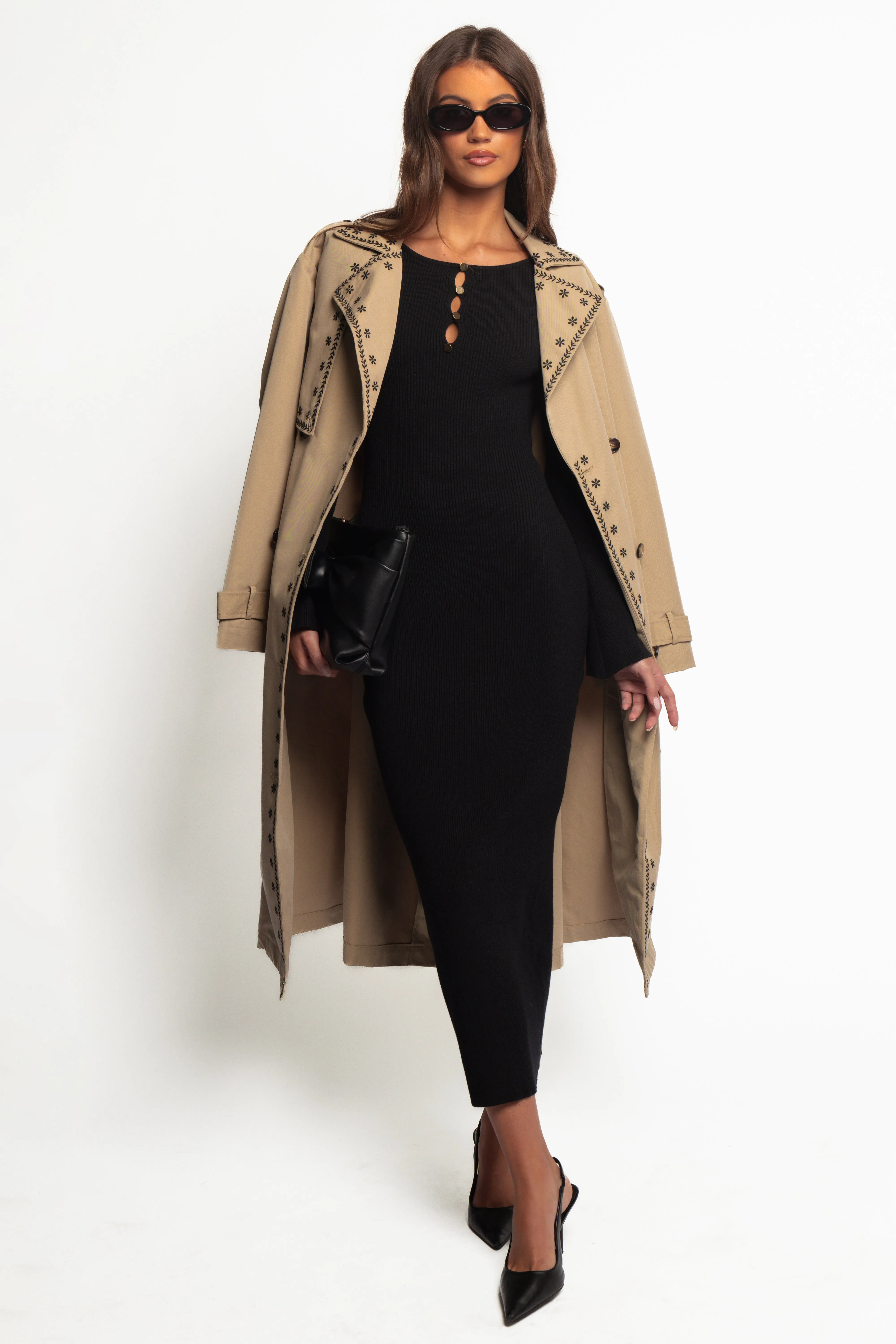 Vibrant Light Classic sheath dress Maxwell Knit Maxi Dress - Black