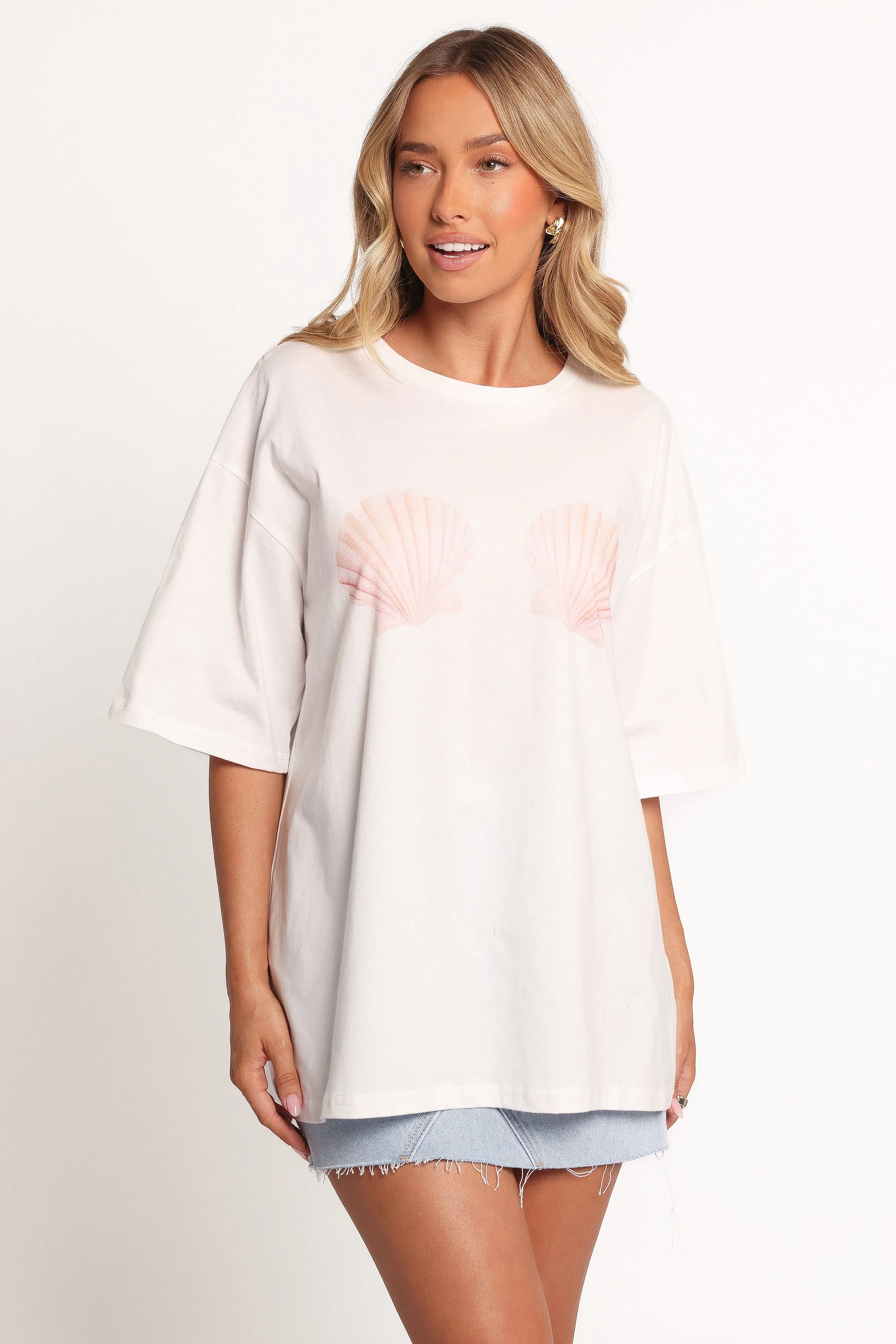 Sammie Graphic Tee - White StretchTechnology