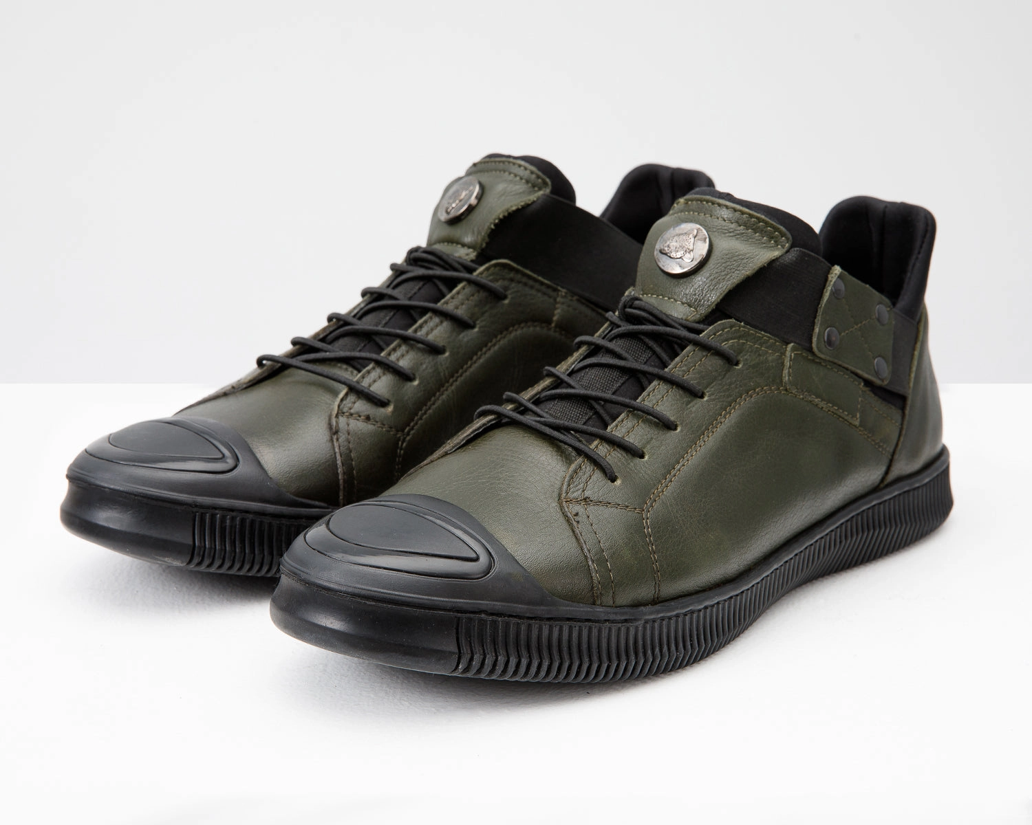 Breathable side The Mumbai Green Leather Men Sneaker Final Sale!