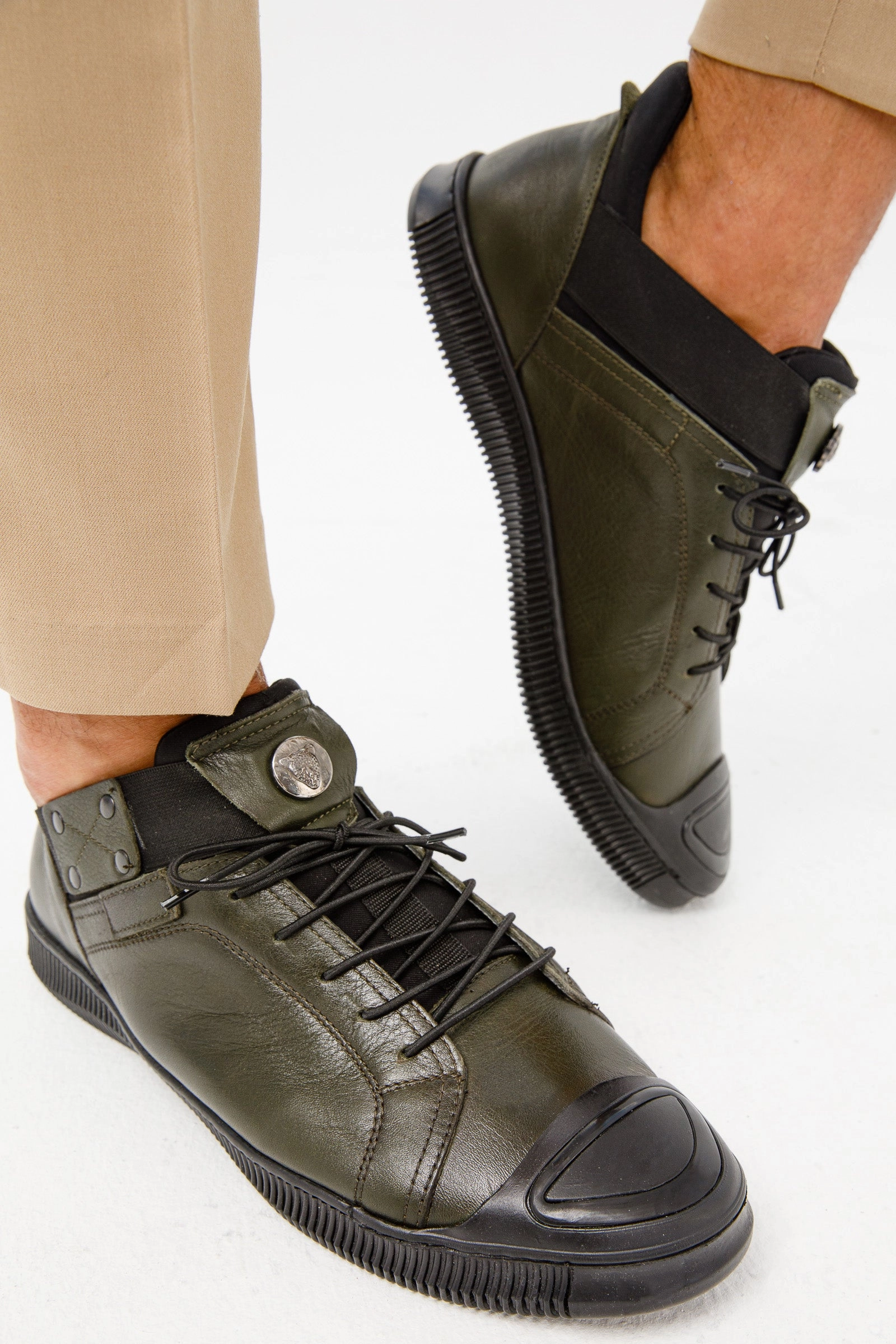 Fast Move Ultra Flexible The Mumbai Green Leather Men Sneaker Final Sale!