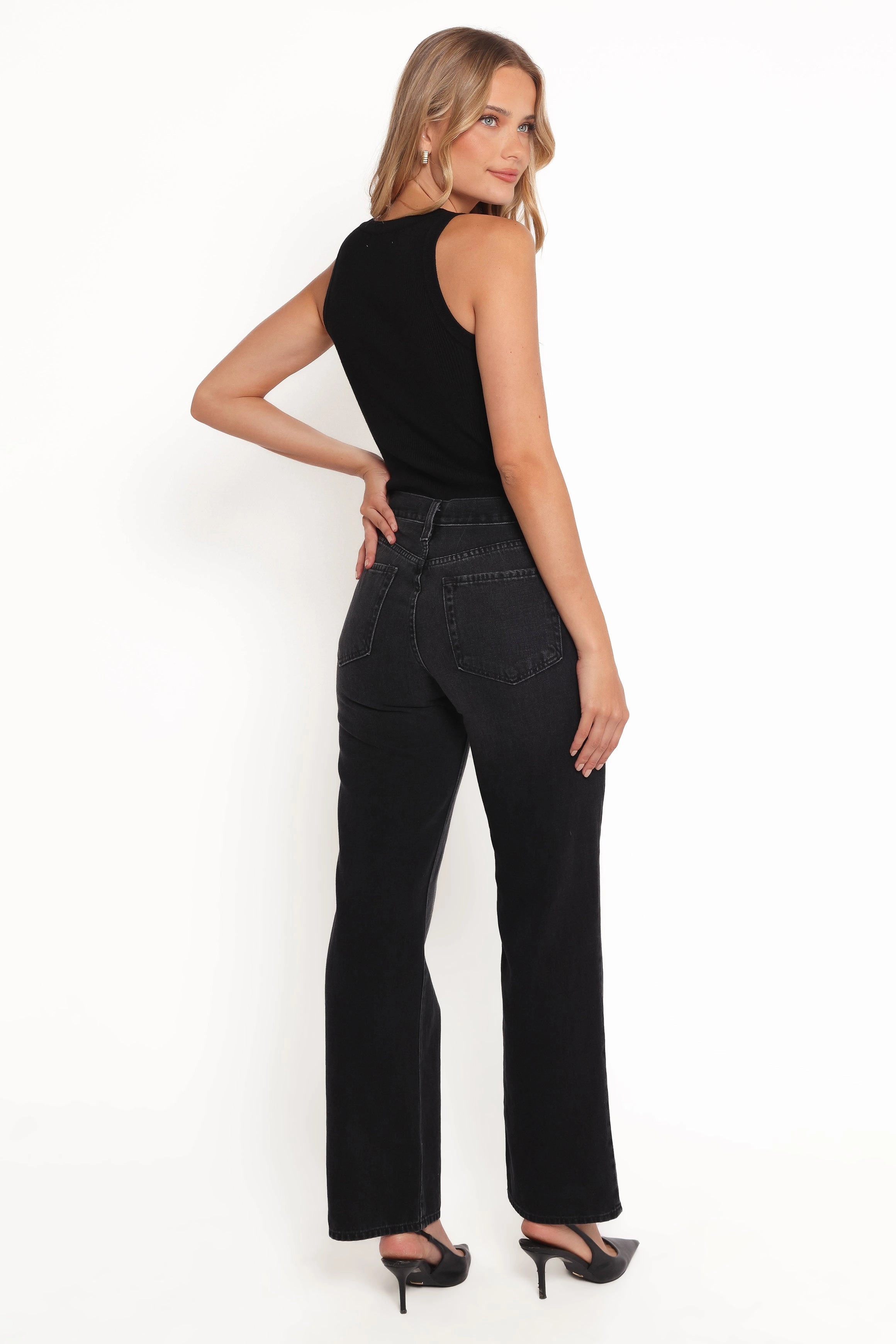 Pre Washed Denim Modern Outfit Nathan High Rise Relaxed Straight Jean - Washed Black