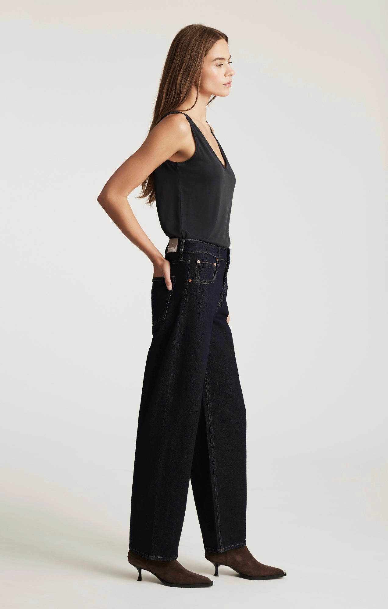 Outfit Staple Neutral Fit Piece NICA BARREL IN RINSE CLASSIC BLUE