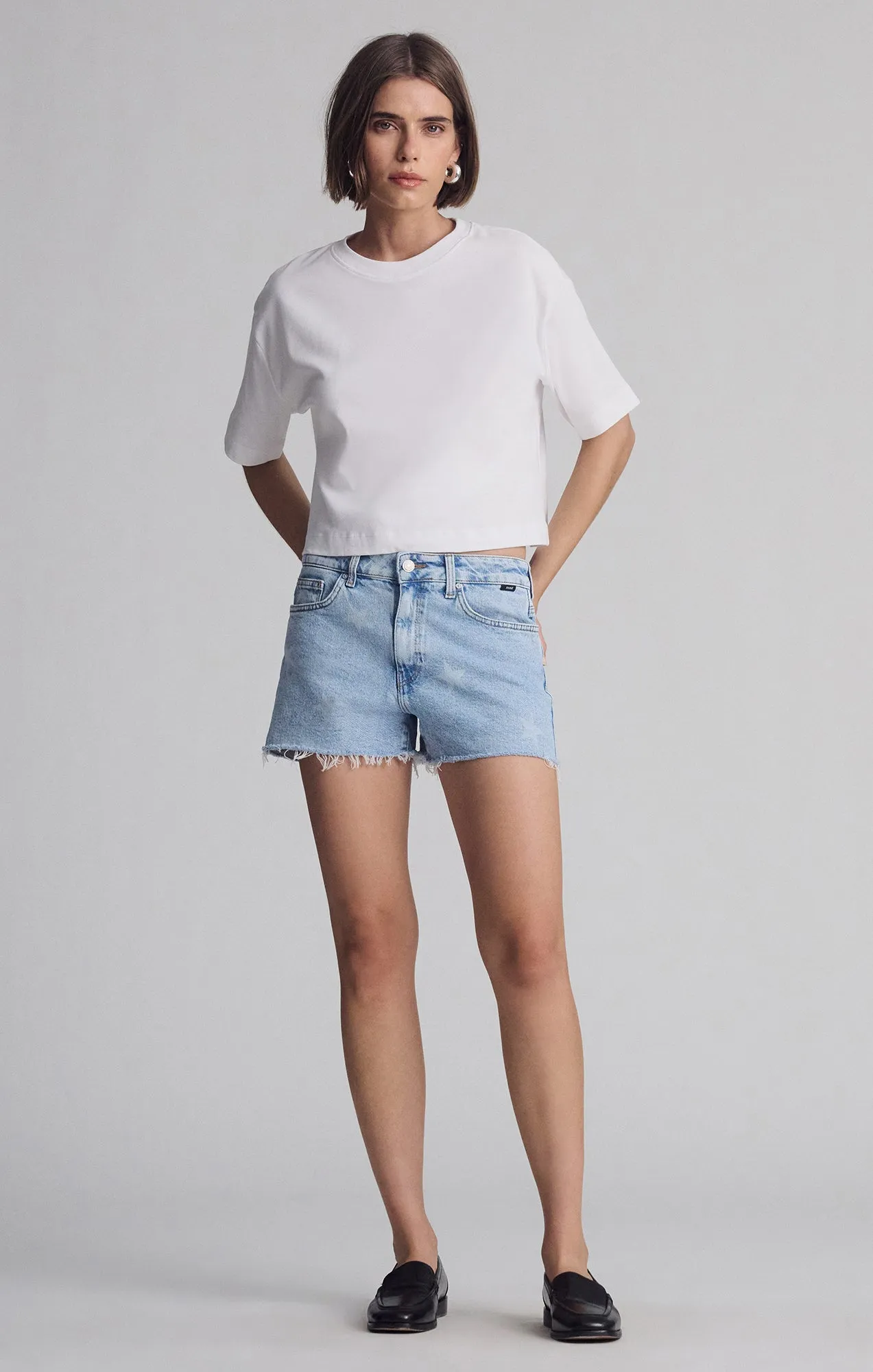 ROSIE BOYFRIEND SHORTS IN STAR DENIM Crisp Texture Style Choice