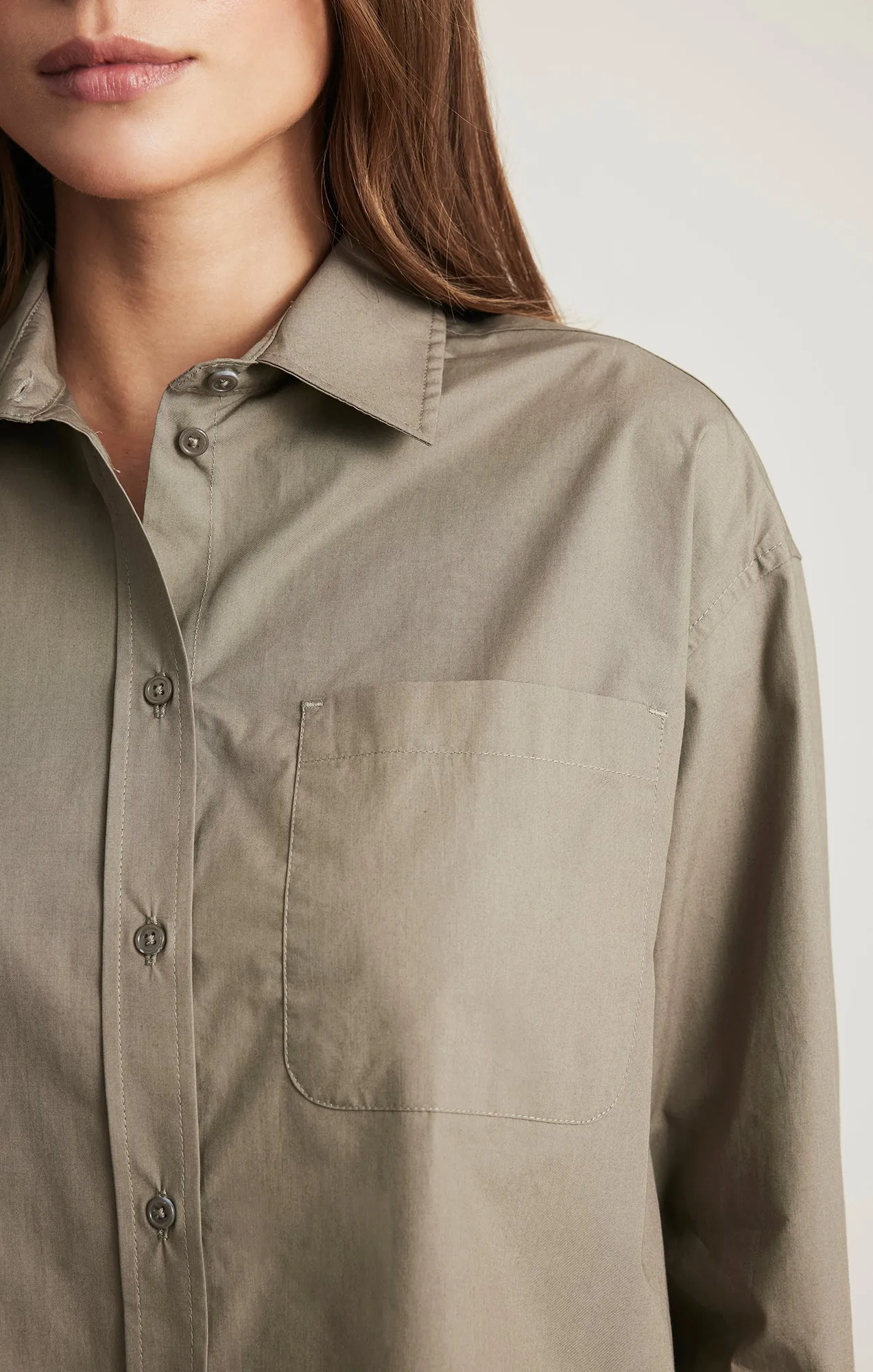 ONE POCKET BUTTON-UP SHIRT IN KHAKI Functional Pocket