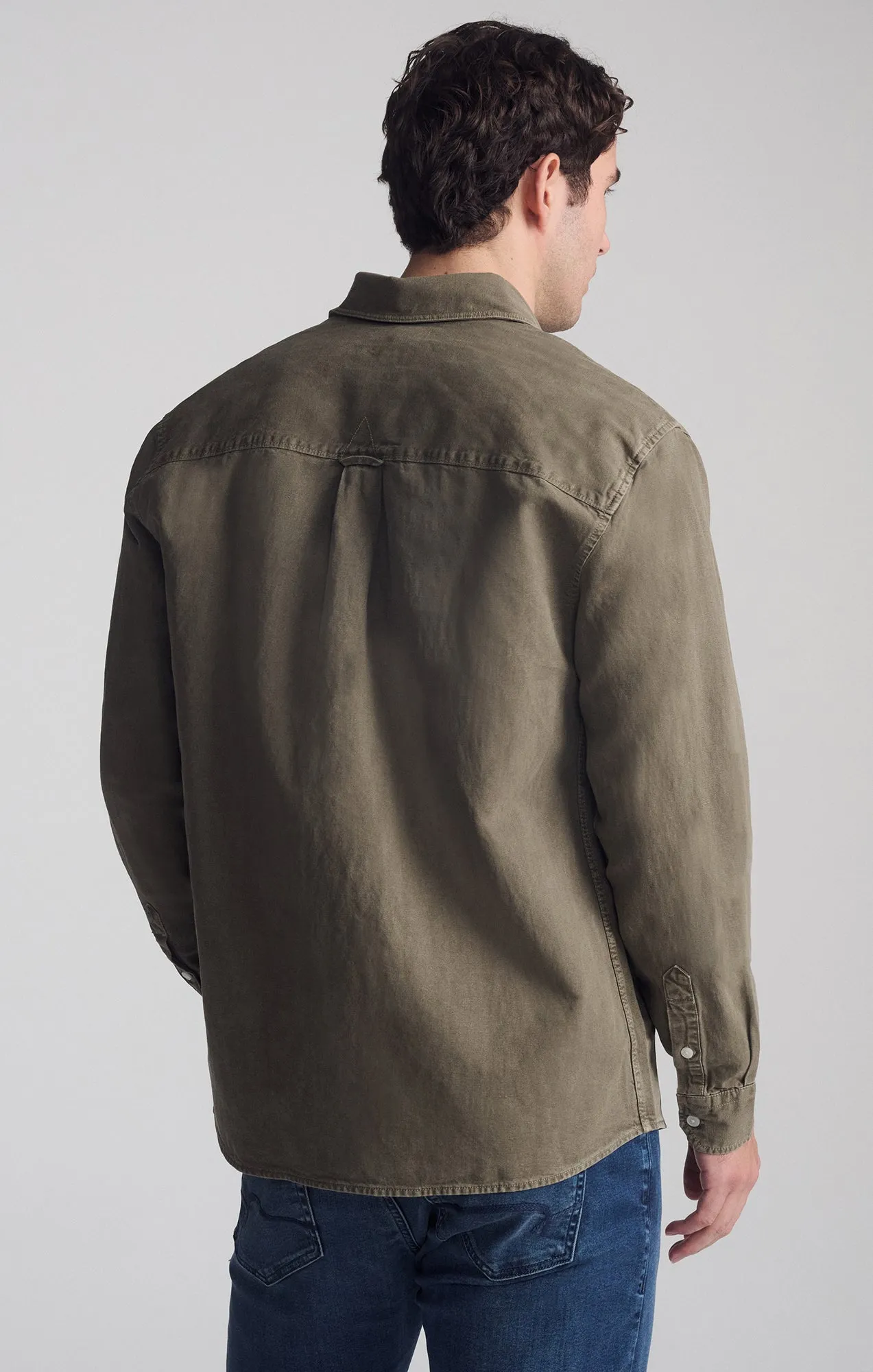 ONE POCKET LONG SLEEVE BUTTON-UP SHIRT IN BUNGEE CORD Sustainable Dye Process Beach Ready