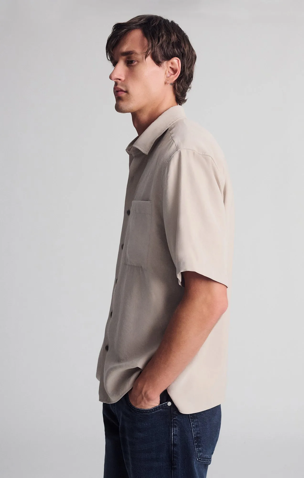 POCKET SHORT SLEEVE SHIRT IN PURE CASHMERE Smooth Seam Finish