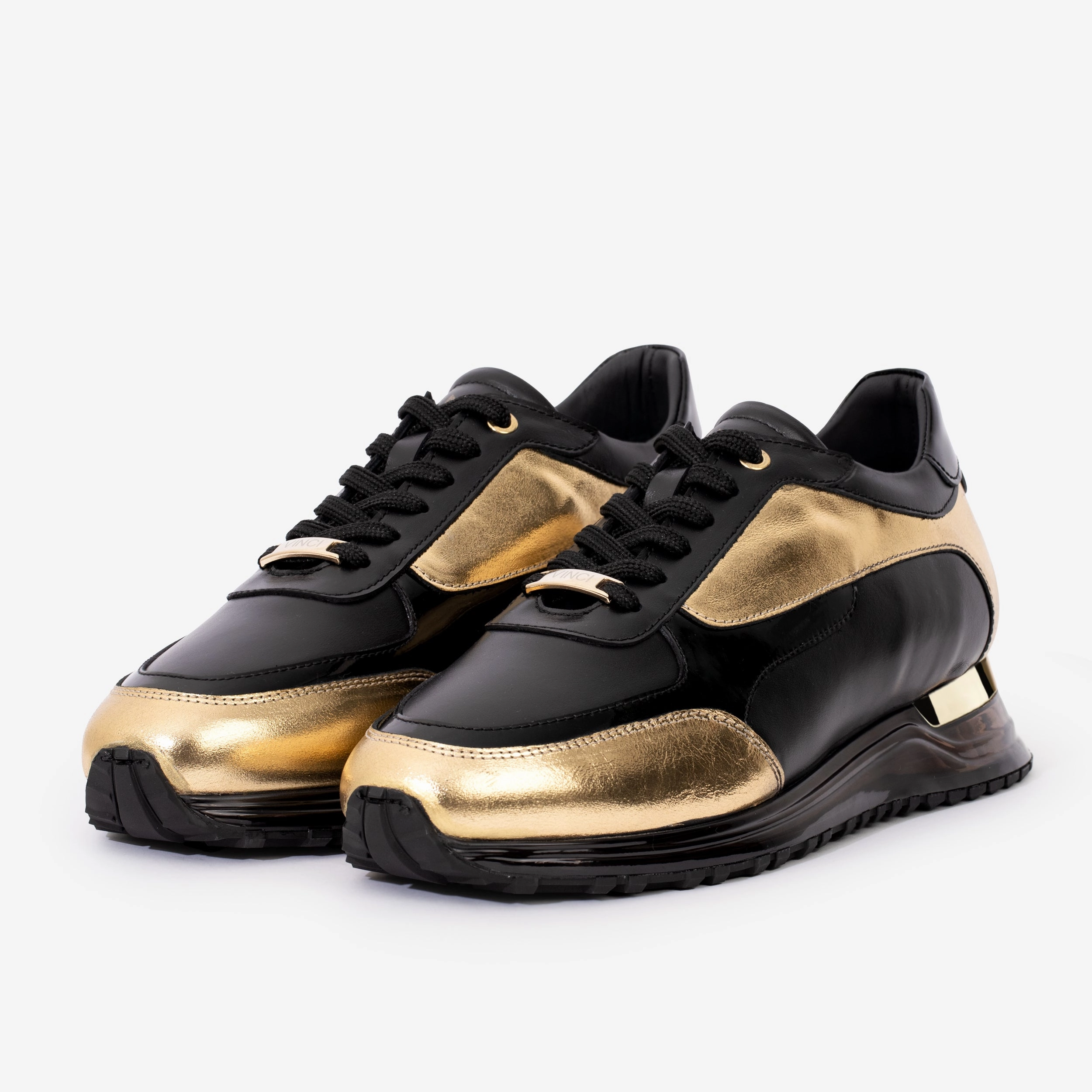Rugged Traction Sporty Style The Arda Black & Gold Leather Men Sneaker