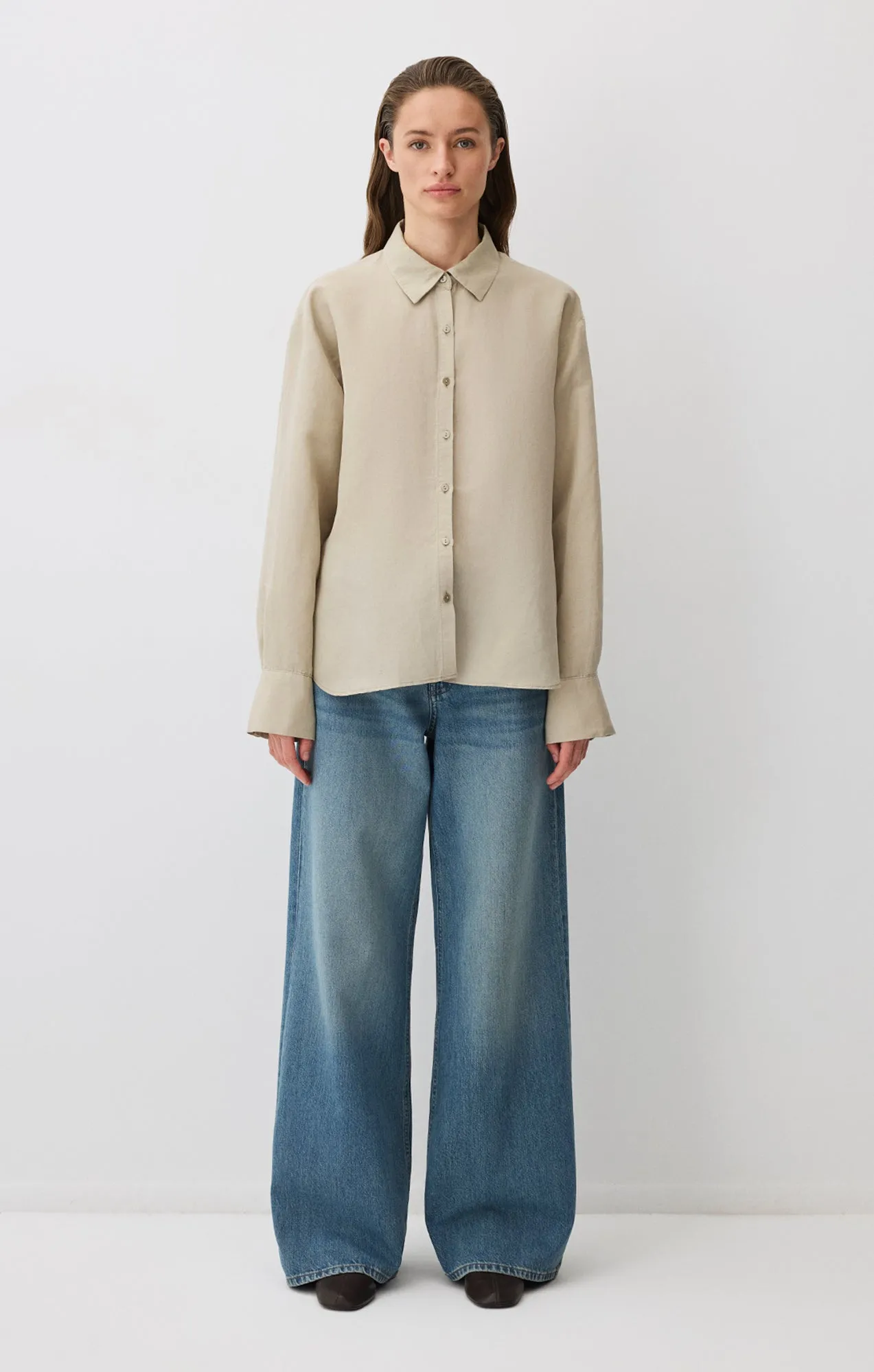 LONG SLEEVE TENCEL? SHIRT IN ABBEY STONE Gym Appropriate