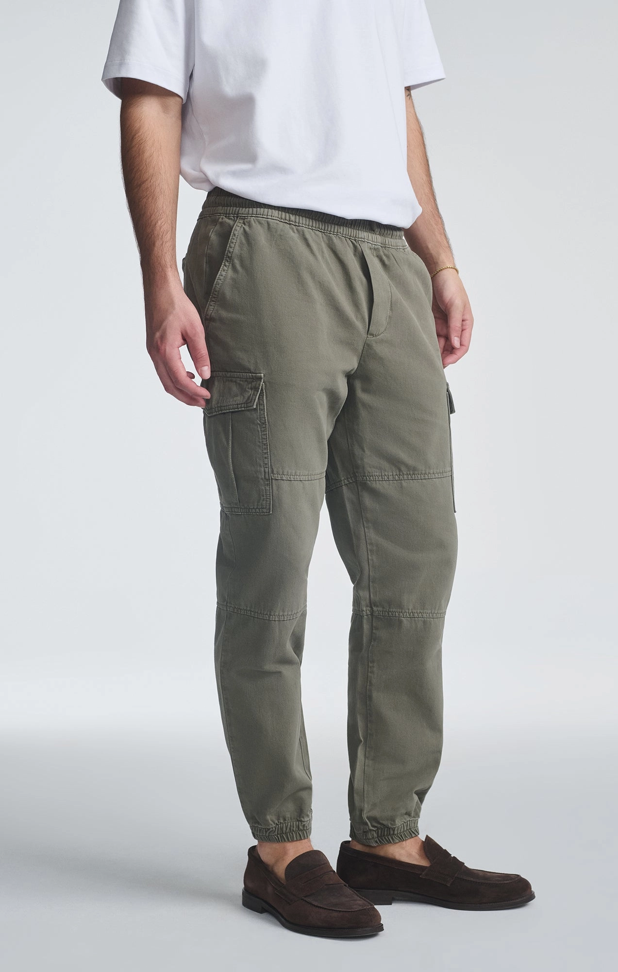 DOUBLE POCKET CUFFED CARGO PANTS IN SMOKEY OLIVE Multipurpose Design