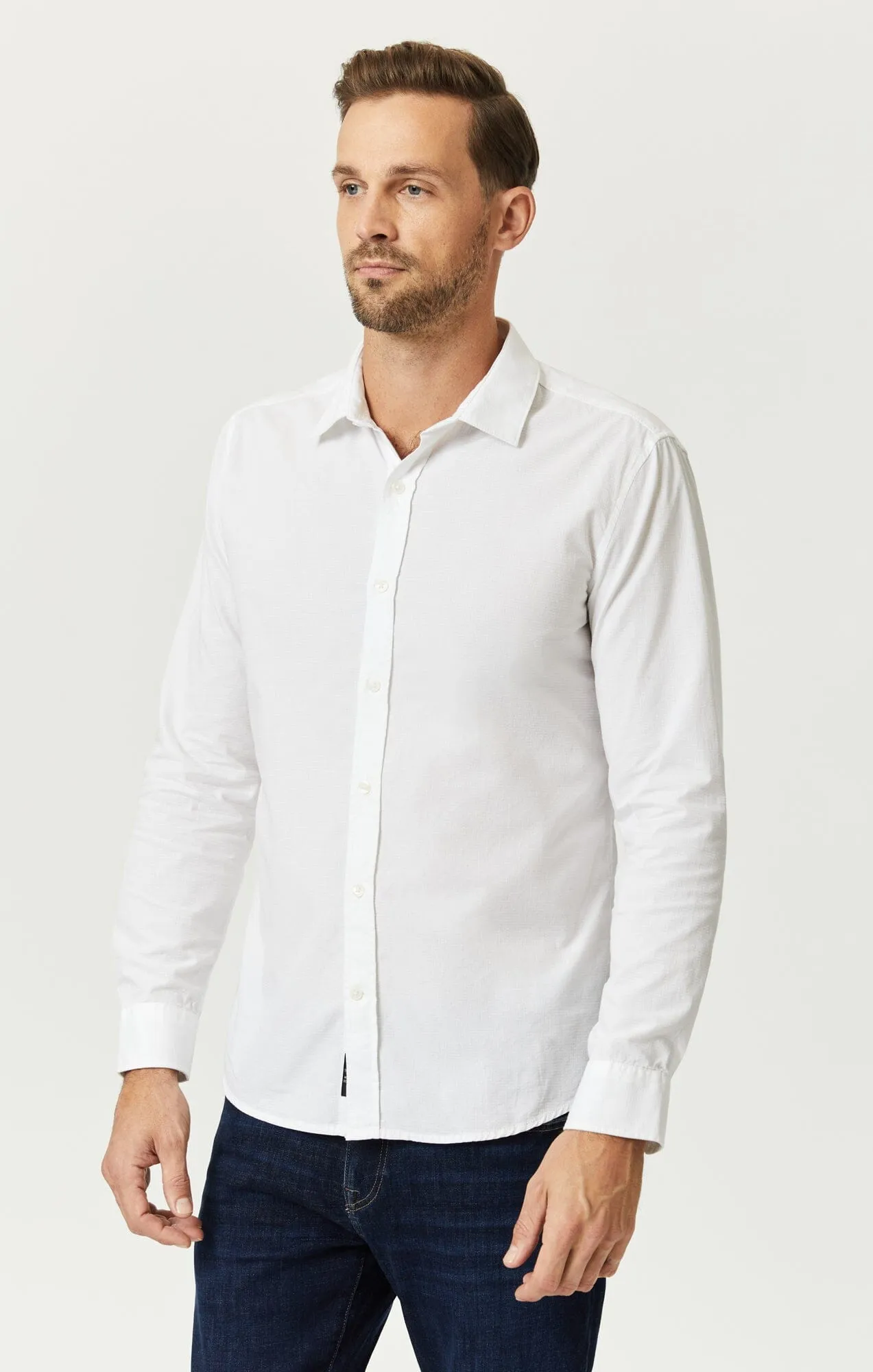 BUTTON-UP LONG SLEEVE SHIRT IN WHITE Sustainable Dye Process Tuckable Hem