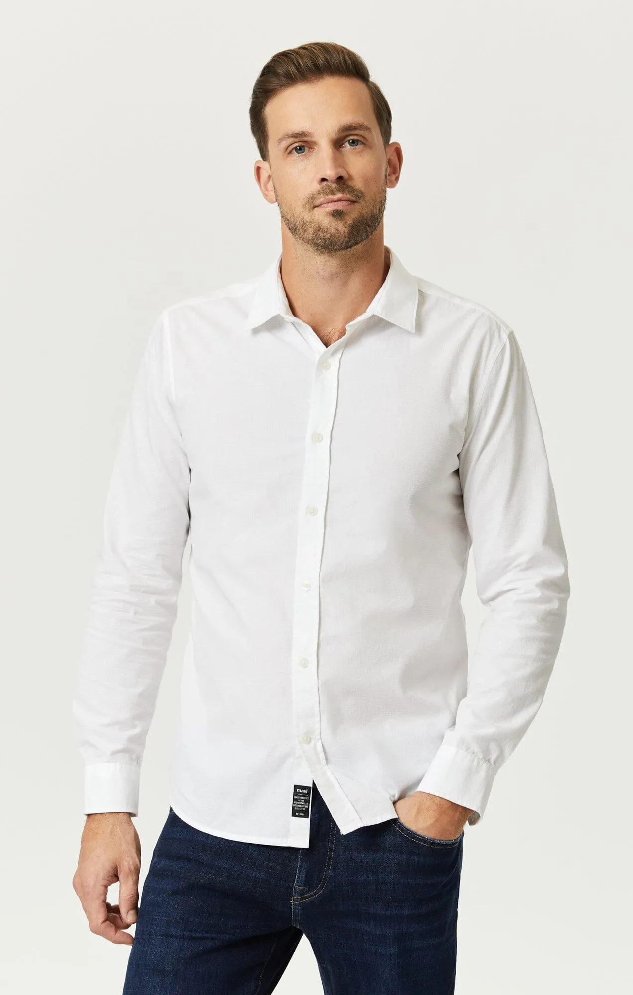 BUTTON-UP LONG SLEEVE SHIRT IN WHITE Casual Style