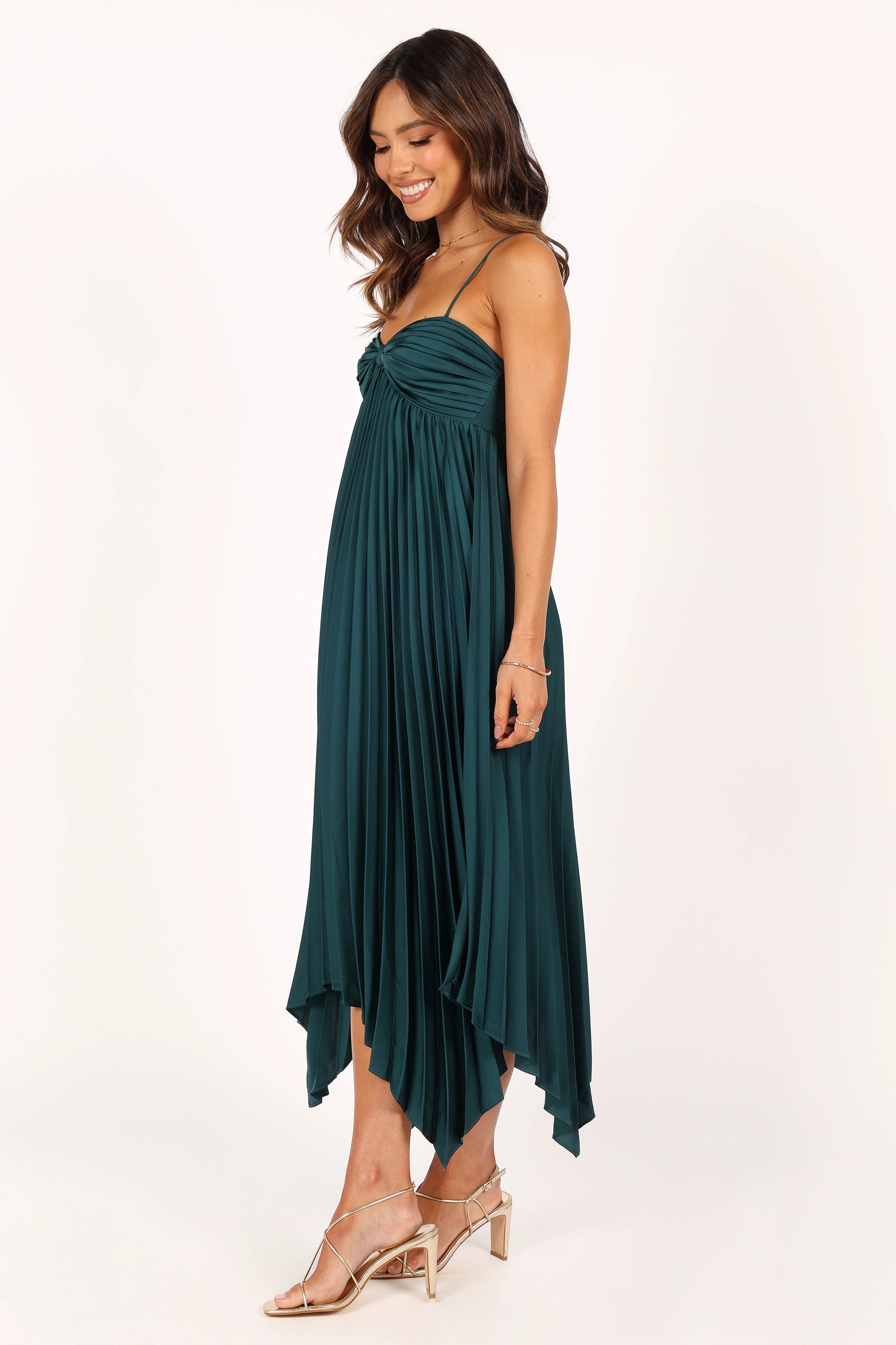 Elegant Look Vikki Dress - Emerald