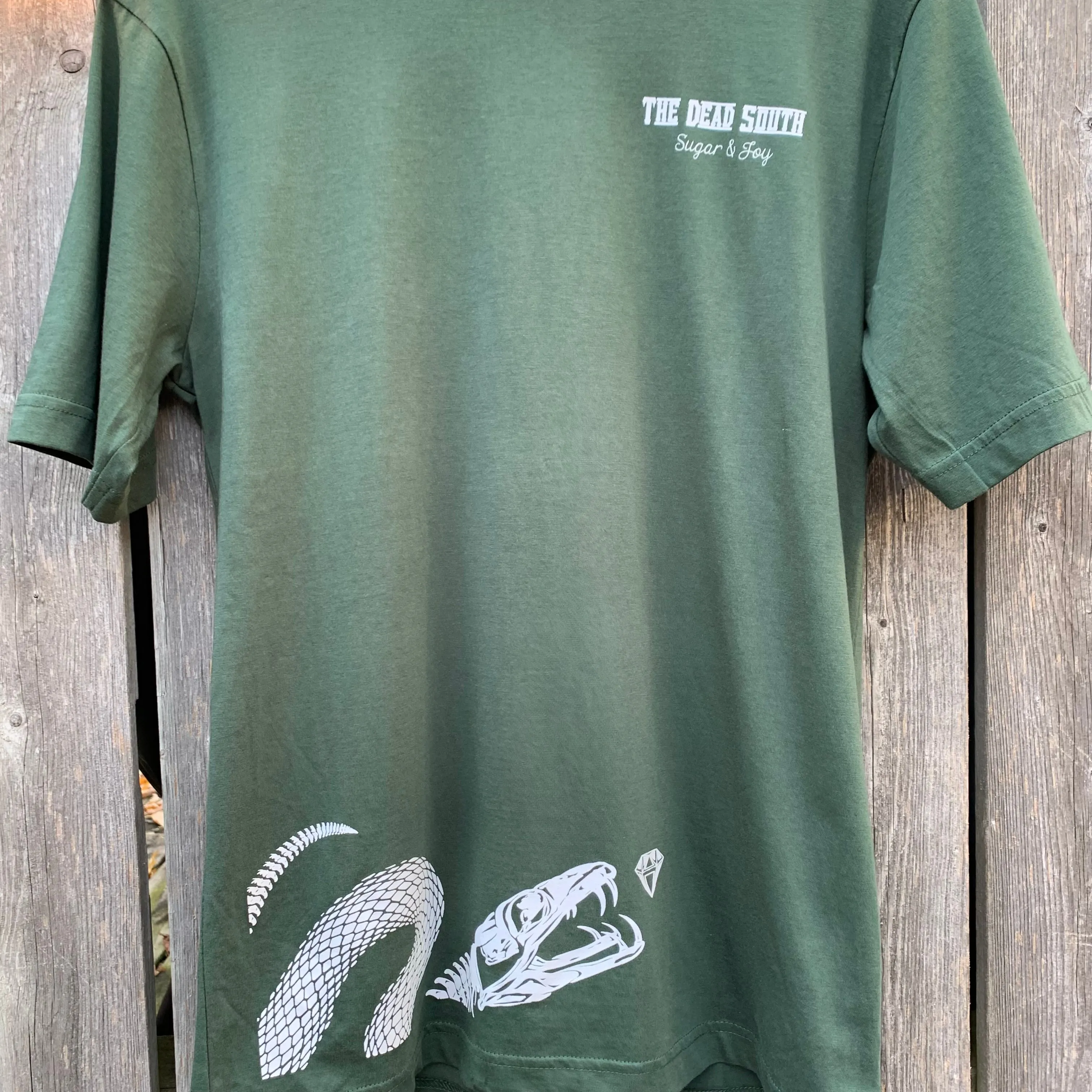 Sleek Comfort Fit Easygoing Wear Sugar & Joy Served Cold Tour T-Shirt - Green