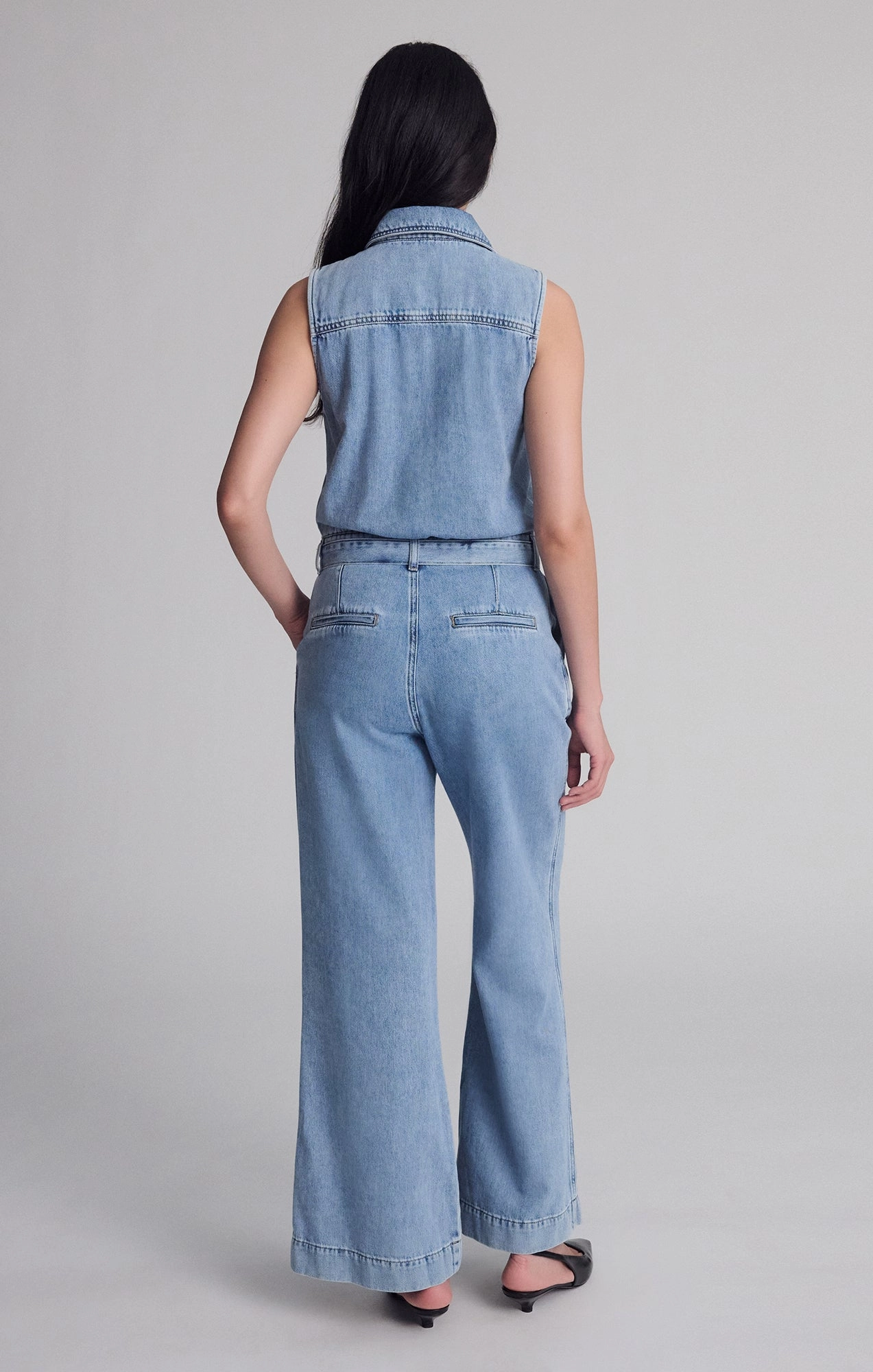 ELARA JUMPSUIT IN LIGHT WELL BLUE Smooth Lightweight