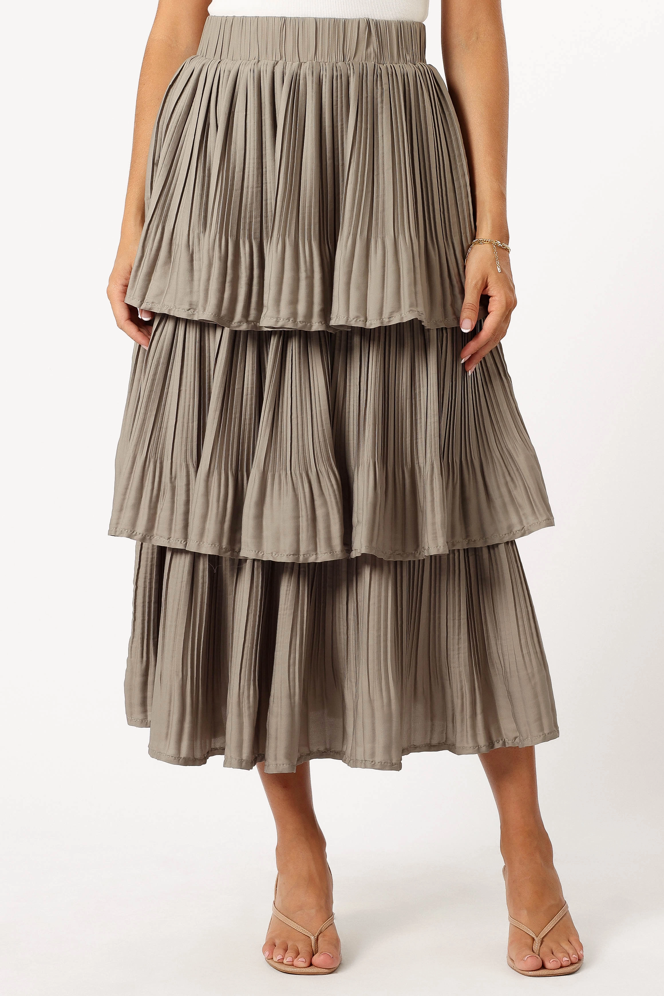 Machine wash safe urban scene Rylan Maxi Skirt - Dusty Sage