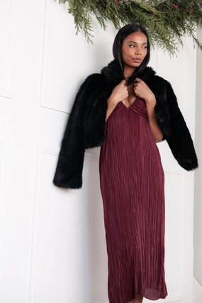 Safi Plisse Maxi Dress - Wine Fitted Look