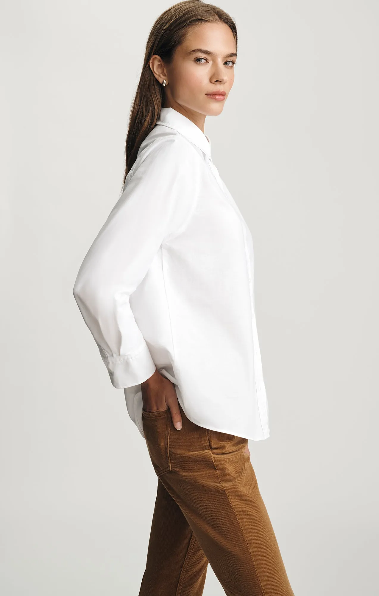 Weekend Outfit Embroidered Logo LONG SLEEVE BUTTON-UP SHIRT IN ANTIQUE WHITE