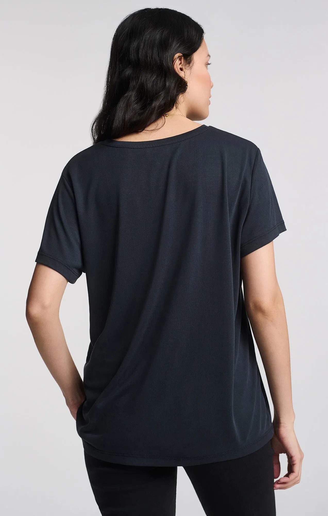 City Fashion Look LUXE TOUCH TENCEL? CREW NECK T-SHIRT IN BLACK