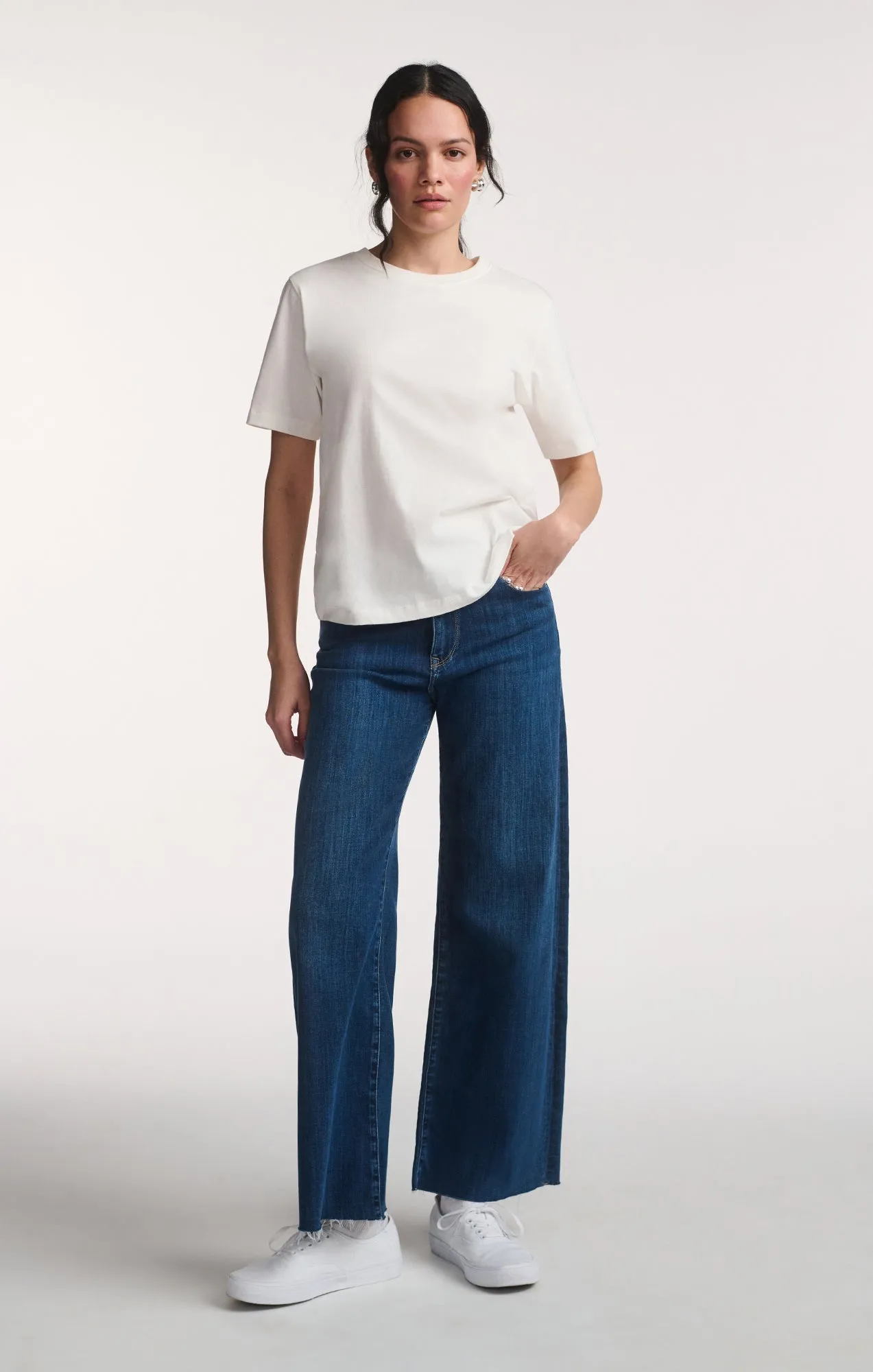 SHORT SLEEVE CREW NECK T-SHIRT IN ANTIQUE WHITE MicroPiqueKnit